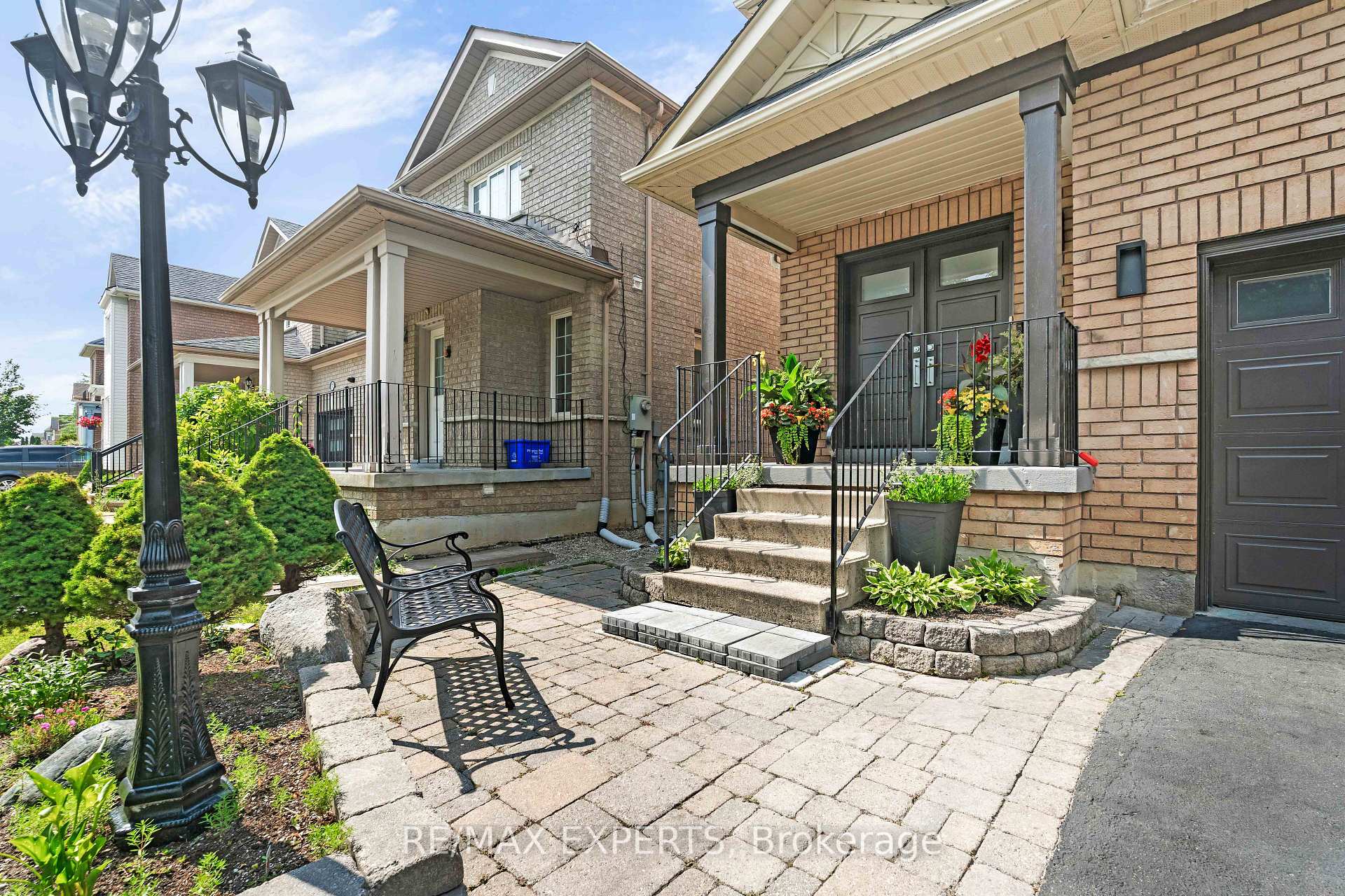 Photo 7 of 165 Adventure Crescent, Vaughan, Vellore Village — HOMEH