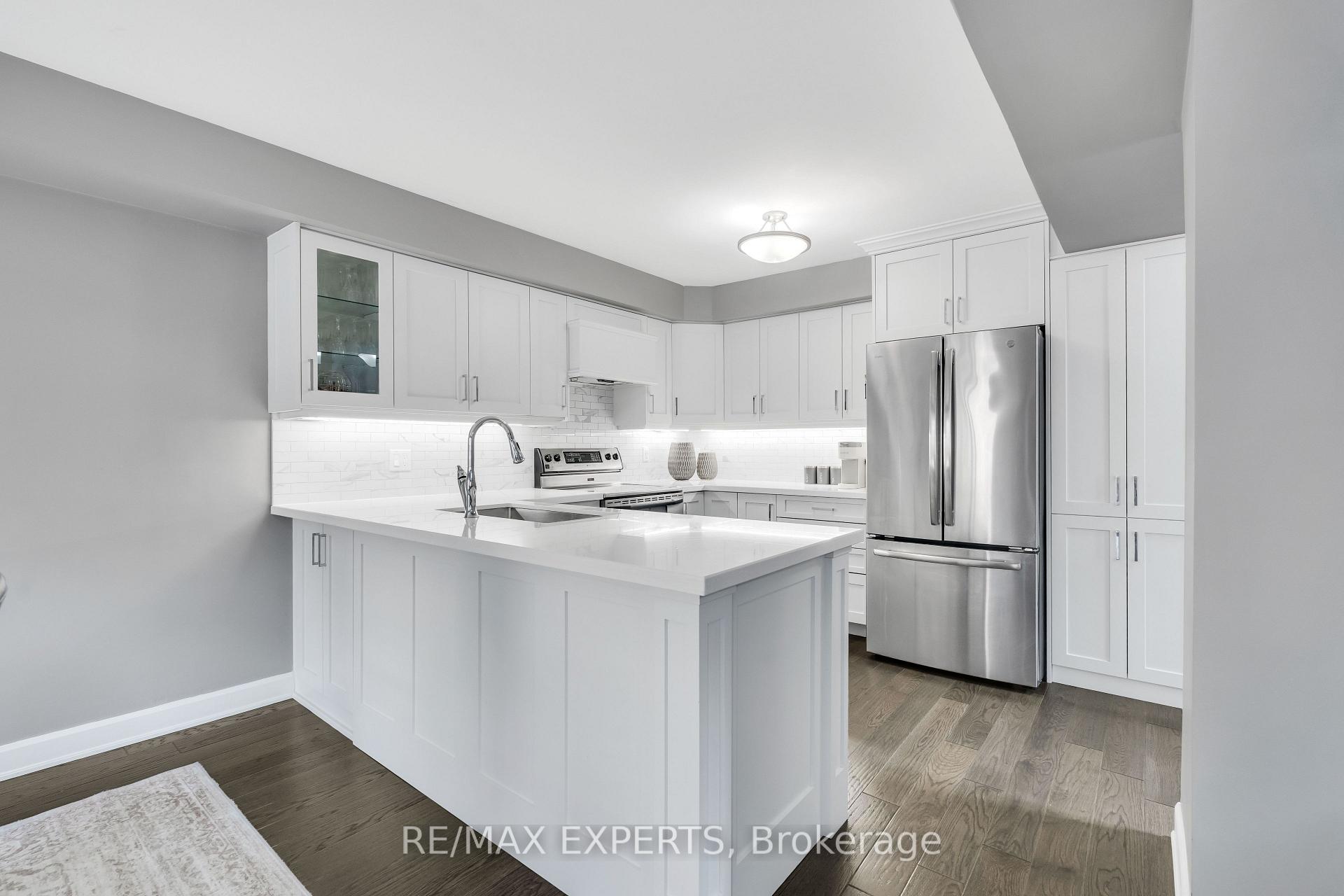Photo 15 of 165 Adventure Crescent, Vaughan, Vellore Village — HOMEH