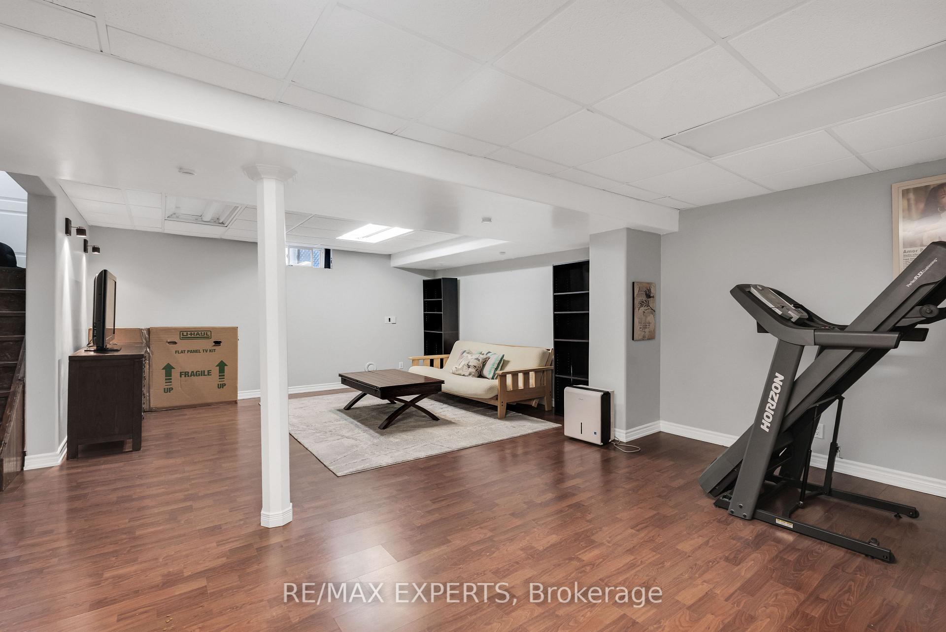 Photo 24 of 165 Adventure Crescent, Vaughan, Vellore Village — HOMEH