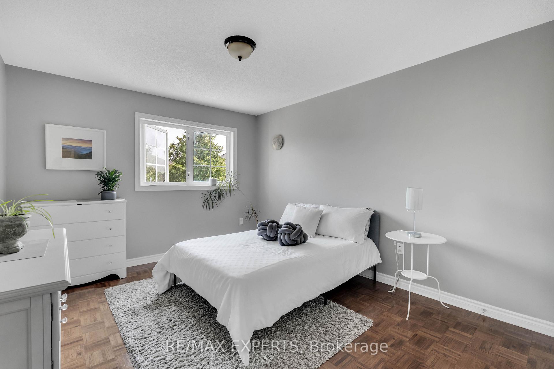 Photo 32 of 165 Adventure Crescent, Vaughan, Vellore Village — HOMEH