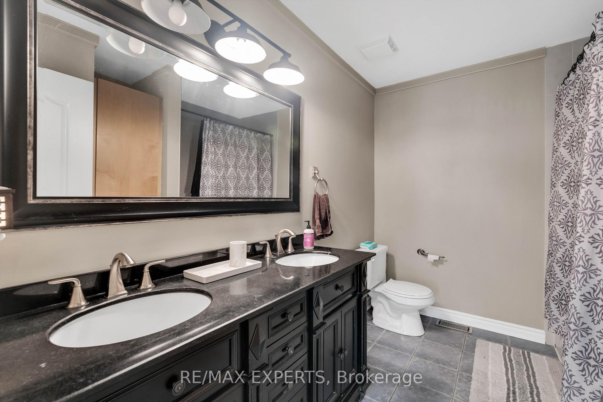 Photo 36 of 165 Adventure Crescent, Vaughan, Vellore Village — HOMEH