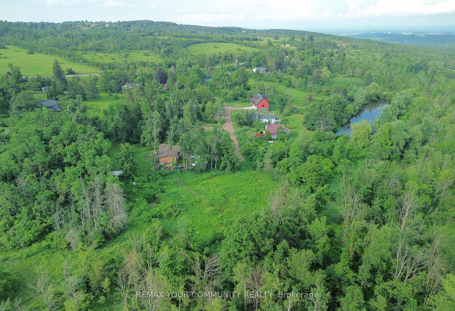 Photo 16 of 10 Laela Crescent, Mulmur, Rural Mulmur — HOMEH