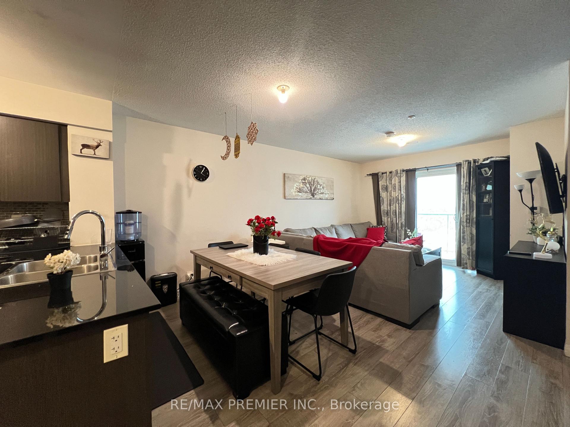 Photo 6 of Unit PH12, 2150 Lawrence Avenue E, Scarborough, Wexford-Maryvale — HOMEH