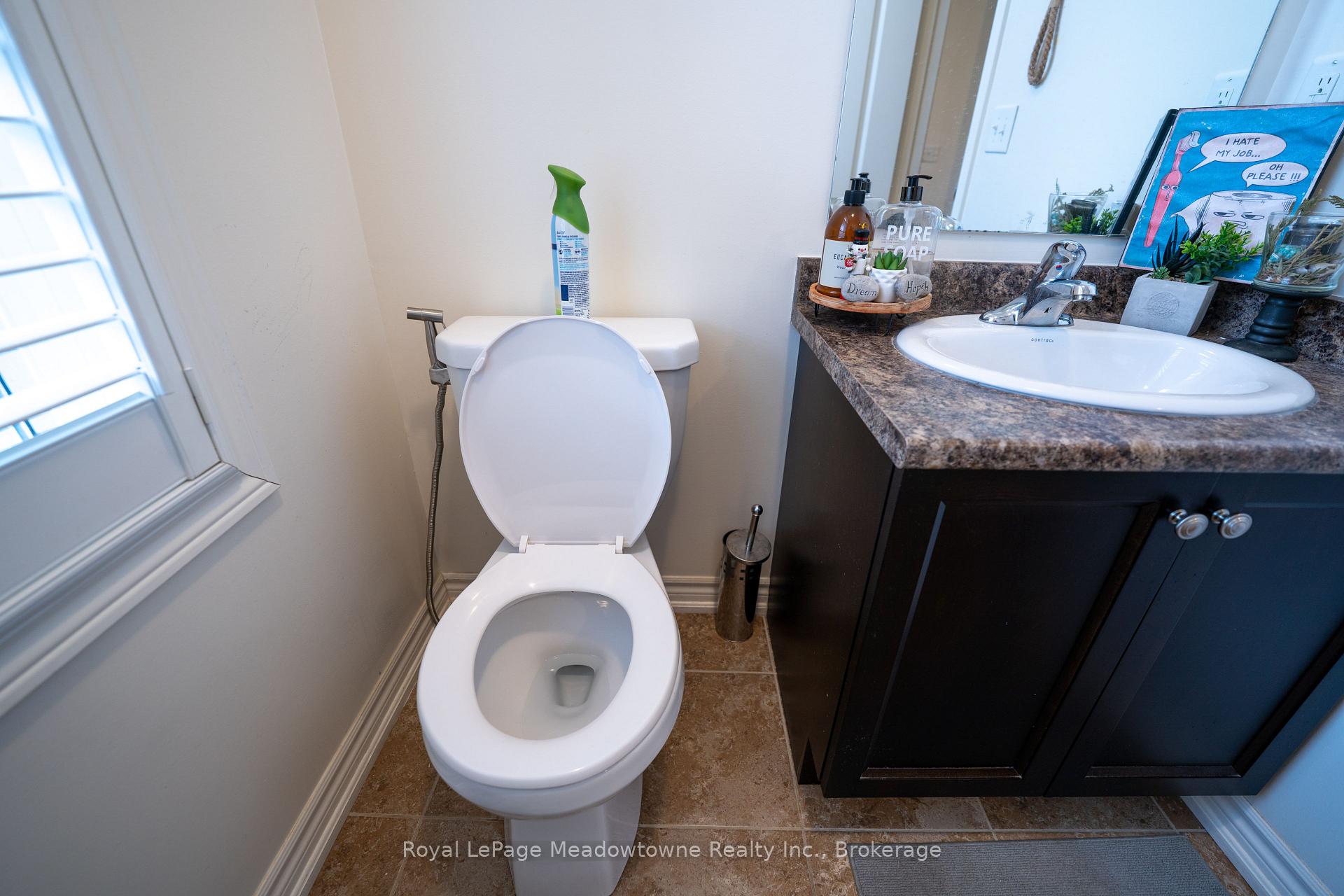 Photo 15 of 1528 Chretien Street, Milton, Ford — HOMEH