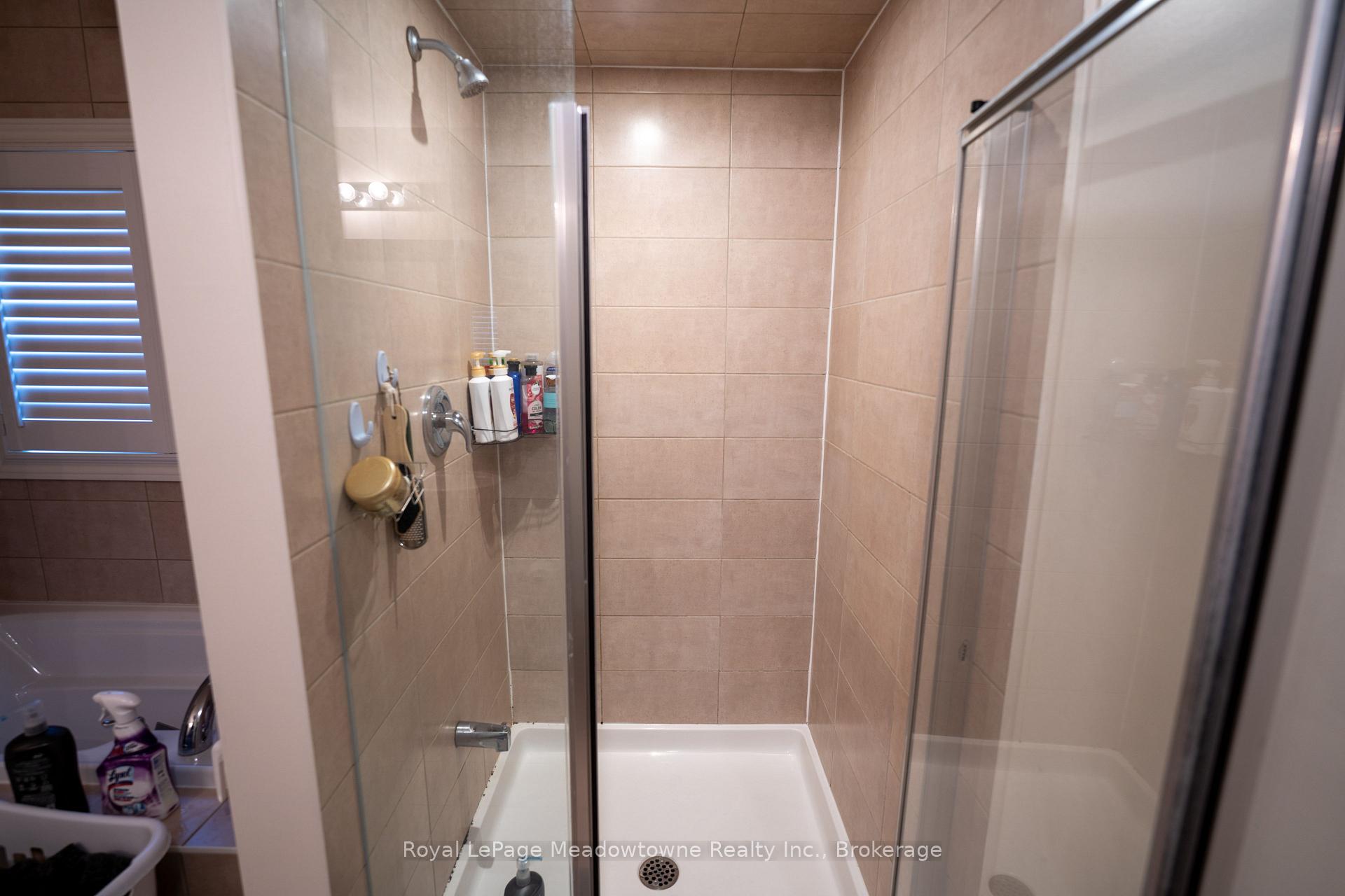 Photo 26 of 1528 Chretien Street, Milton, Ford — HOMEH