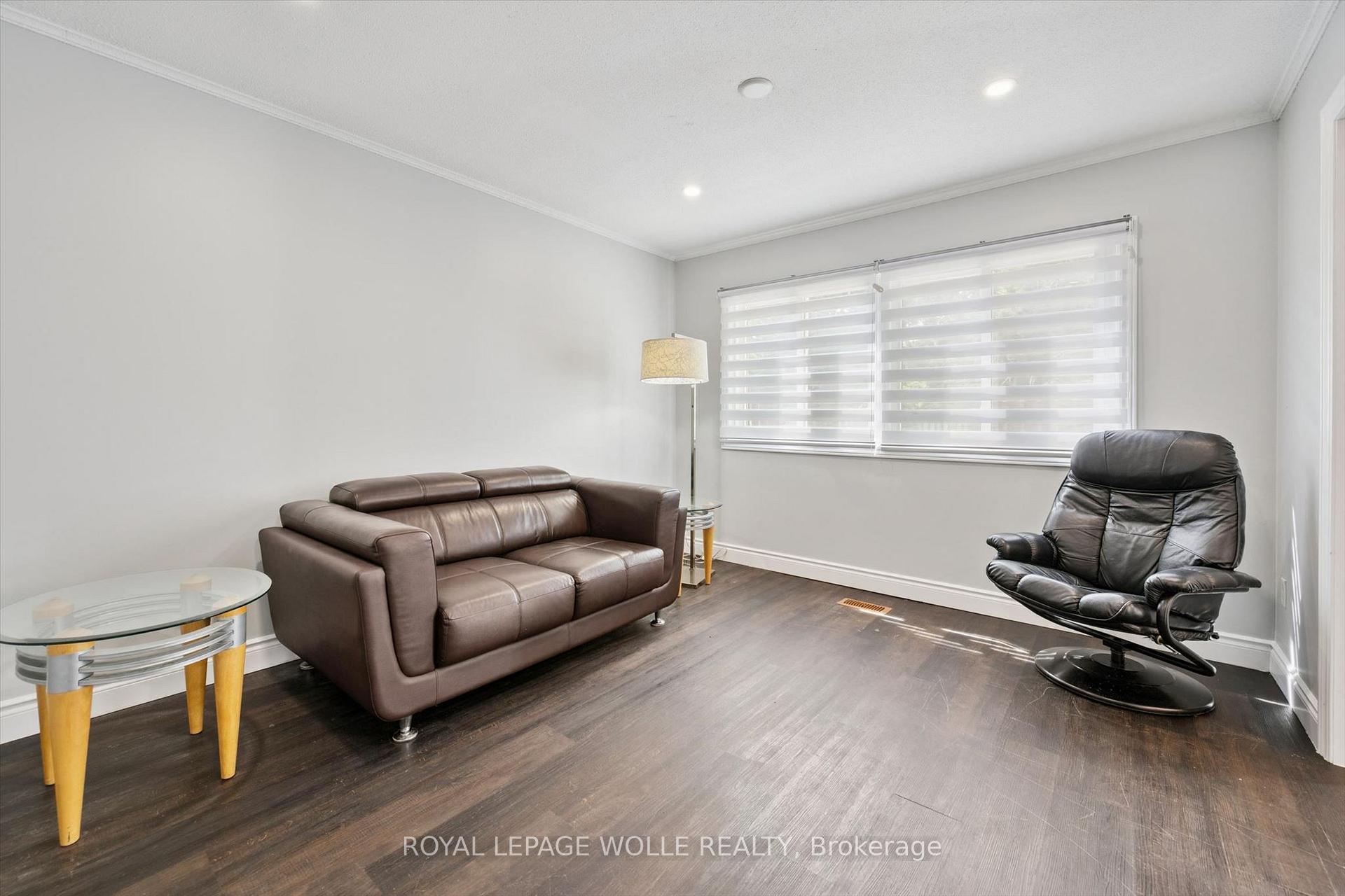 Photo 8 of Unit 11, 121 University Avenue E, Waterloo, Downtown Waterloo — HOMEH