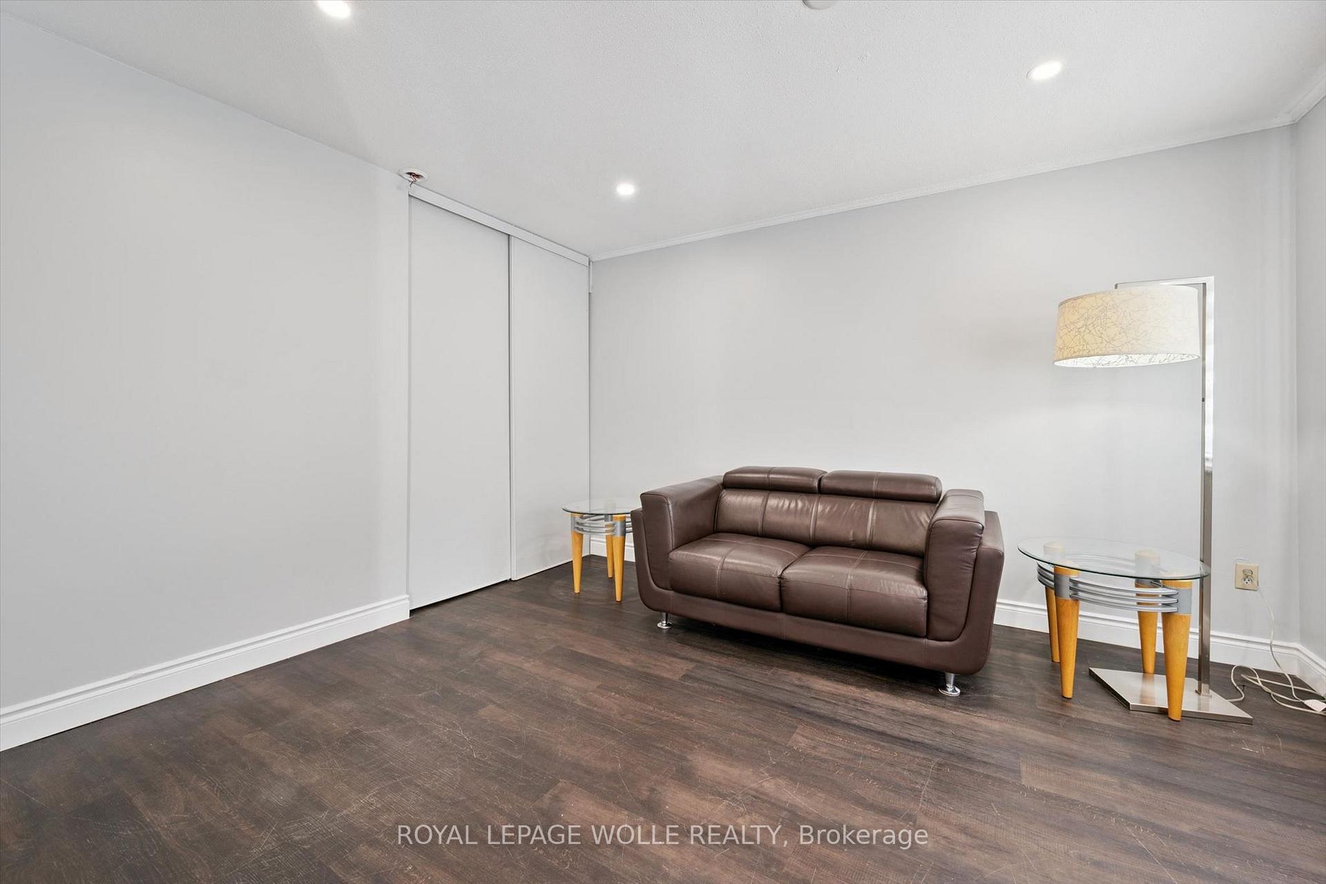 Photo 9 of Unit 11, 121 University Avenue E, Waterloo, Downtown Waterloo — HOMEH