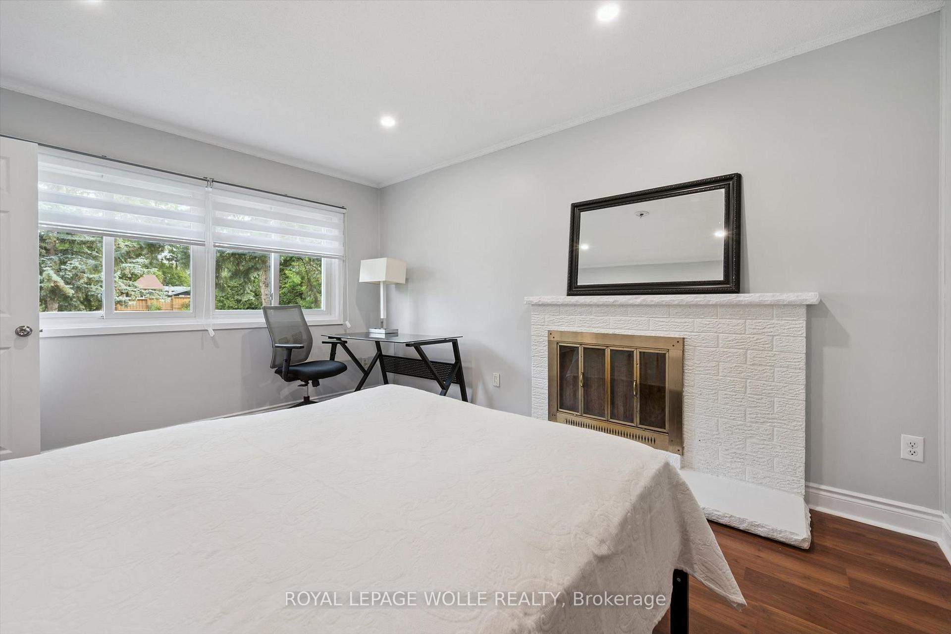Photo 12 of Unit 11, 121 University Avenue E, Waterloo, Downtown Waterloo — HOMEH