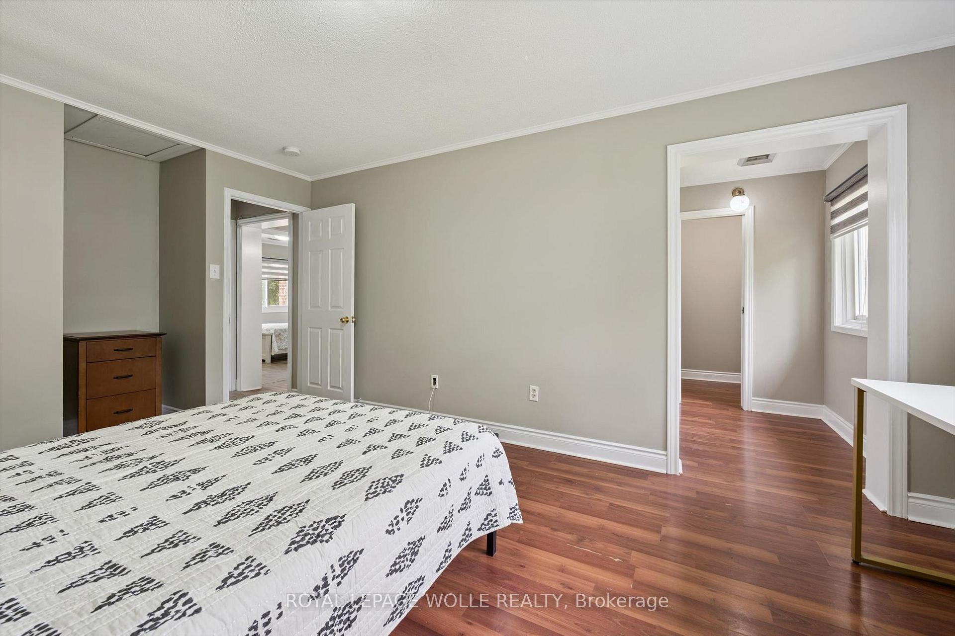 Photo 17 of Unit 11, 121 University Avenue E, Waterloo, Downtown Waterloo — HOMEH