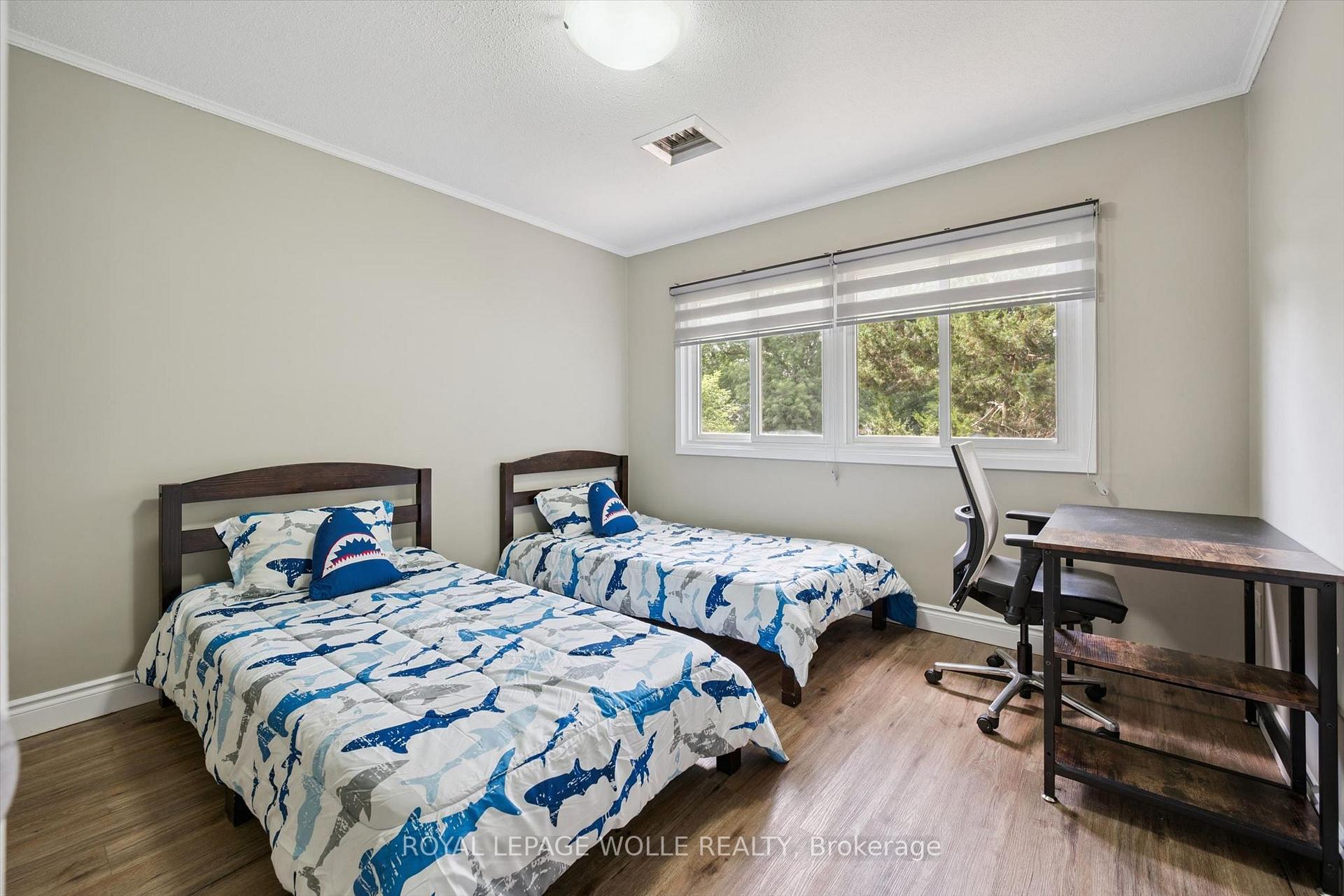 Photo 20 of Unit 11, 121 University Avenue E, Waterloo, Downtown Waterloo — HOMEH