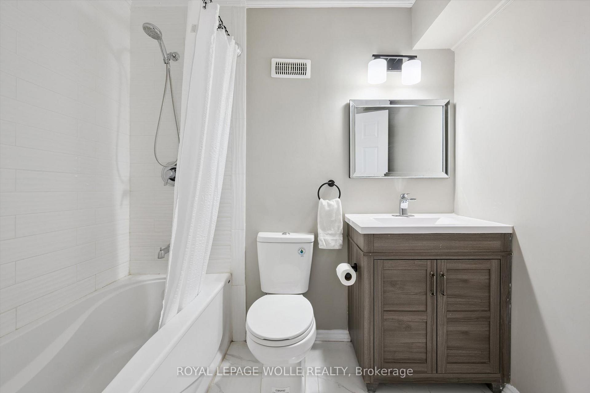 Photo 22 of Unit 11, 121 University Avenue E, Waterloo, Downtown Waterloo — HOMEH