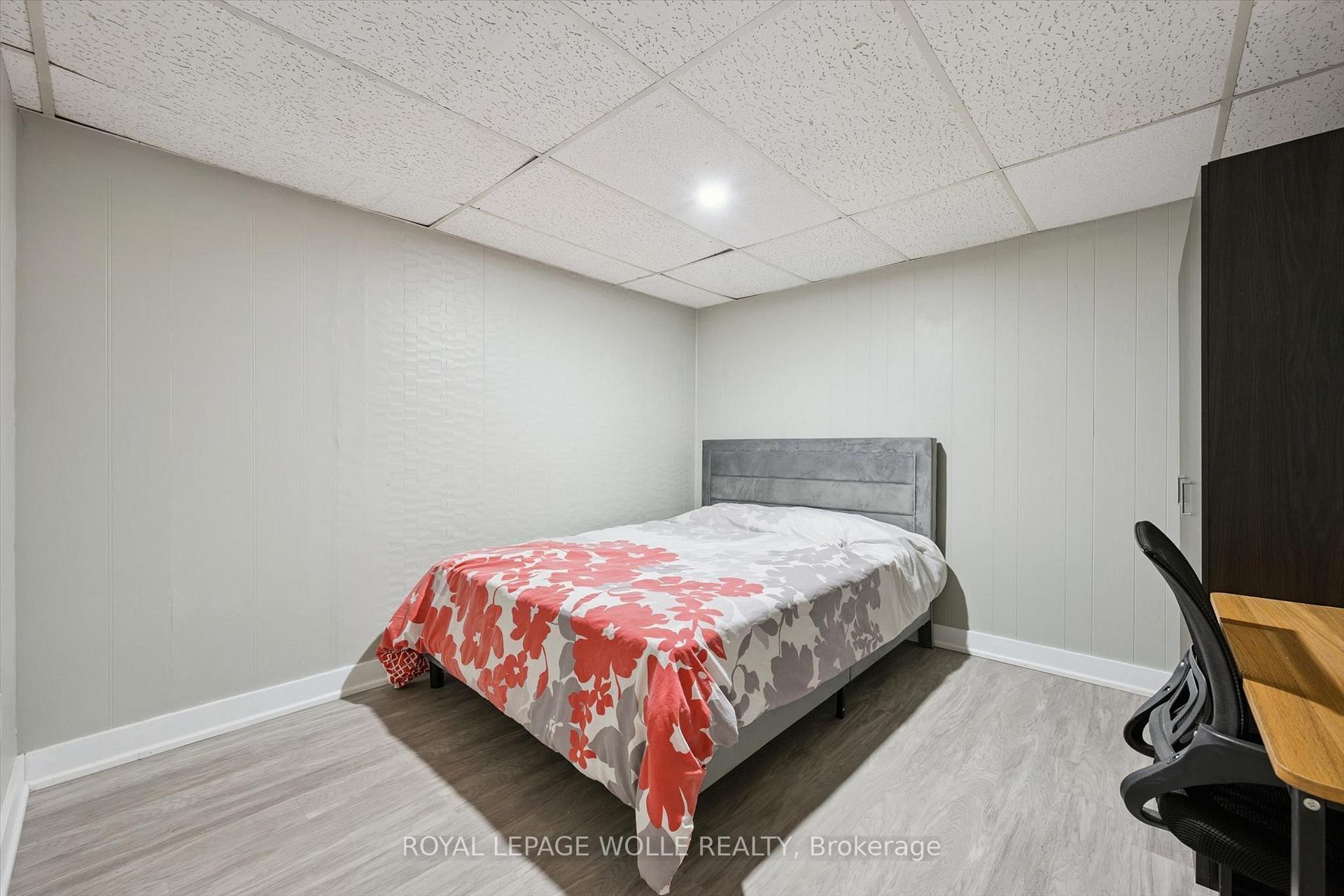 Photo 26 of Unit 11, 121 University Avenue E, Waterloo, Downtown Waterloo — HOMEH