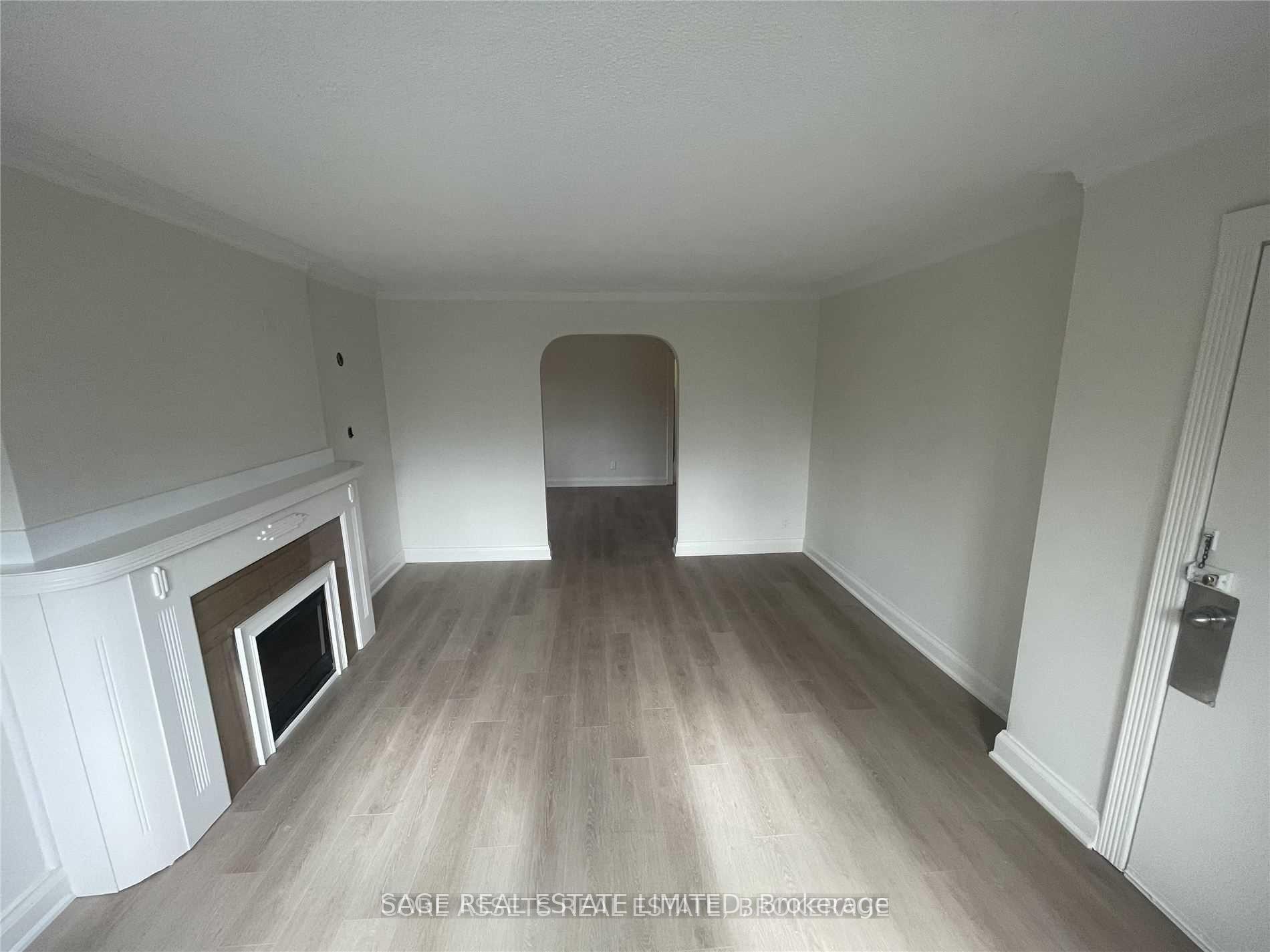 Photo 6 of Unit 4, 1083 Avenue Road, Toronto, Yonge-Eglinton — HOMEH