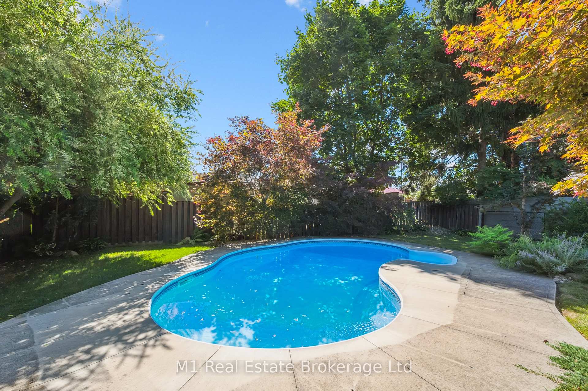 Photo 9 of 21 Gladstone Avenue, Guelph, Riverside Park — HOMEH