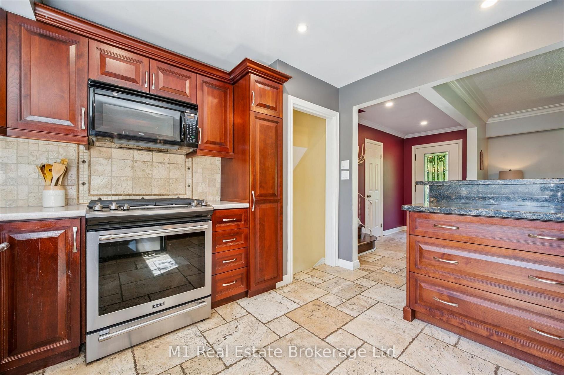 Photo 26 of 21 Gladstone Avenue, Guelph, Riverside Park — HOMEH