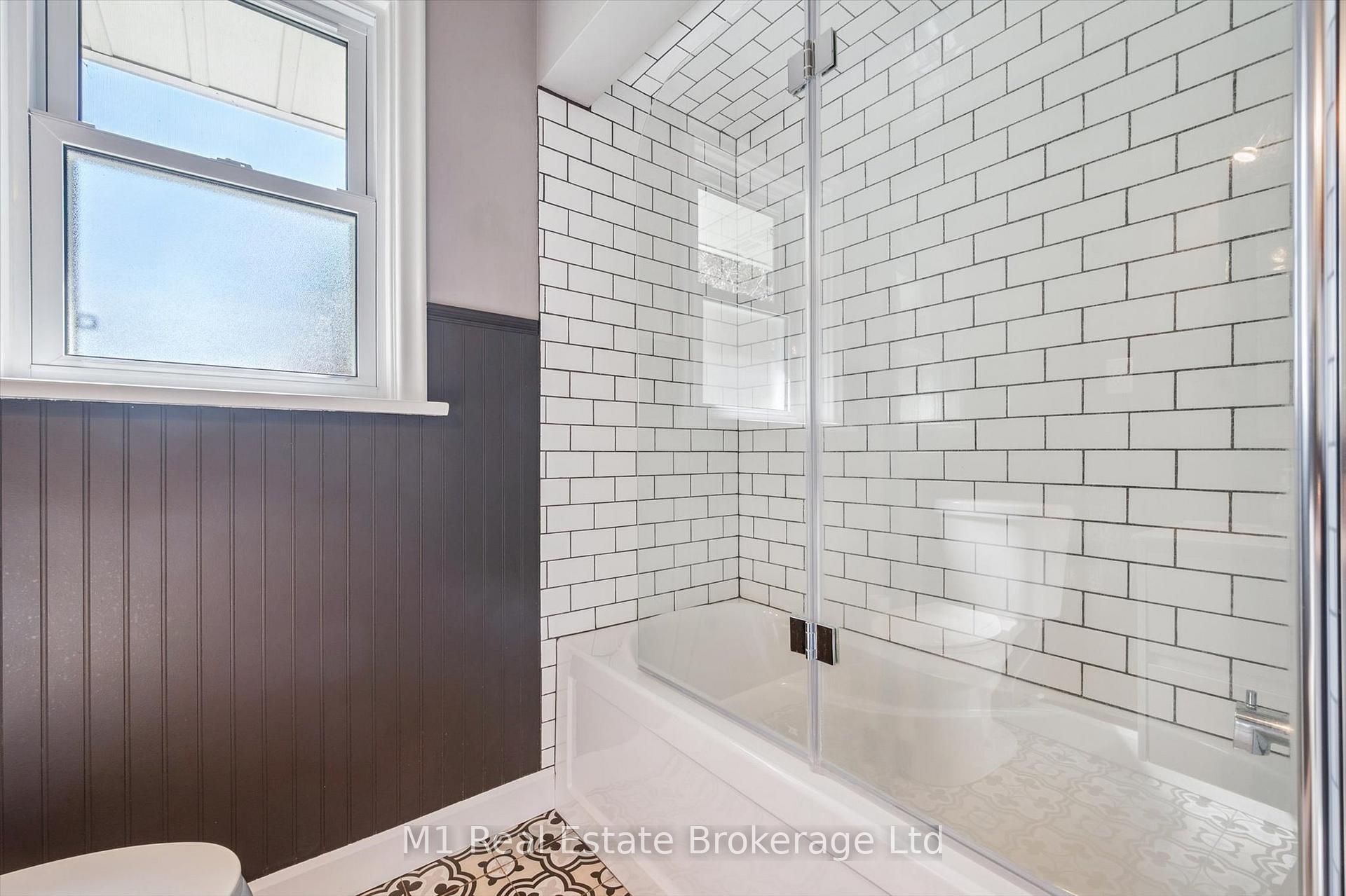 Photo 34 of 21 Gladstone Avenue, Guelph, Riverside Park — HOMEH