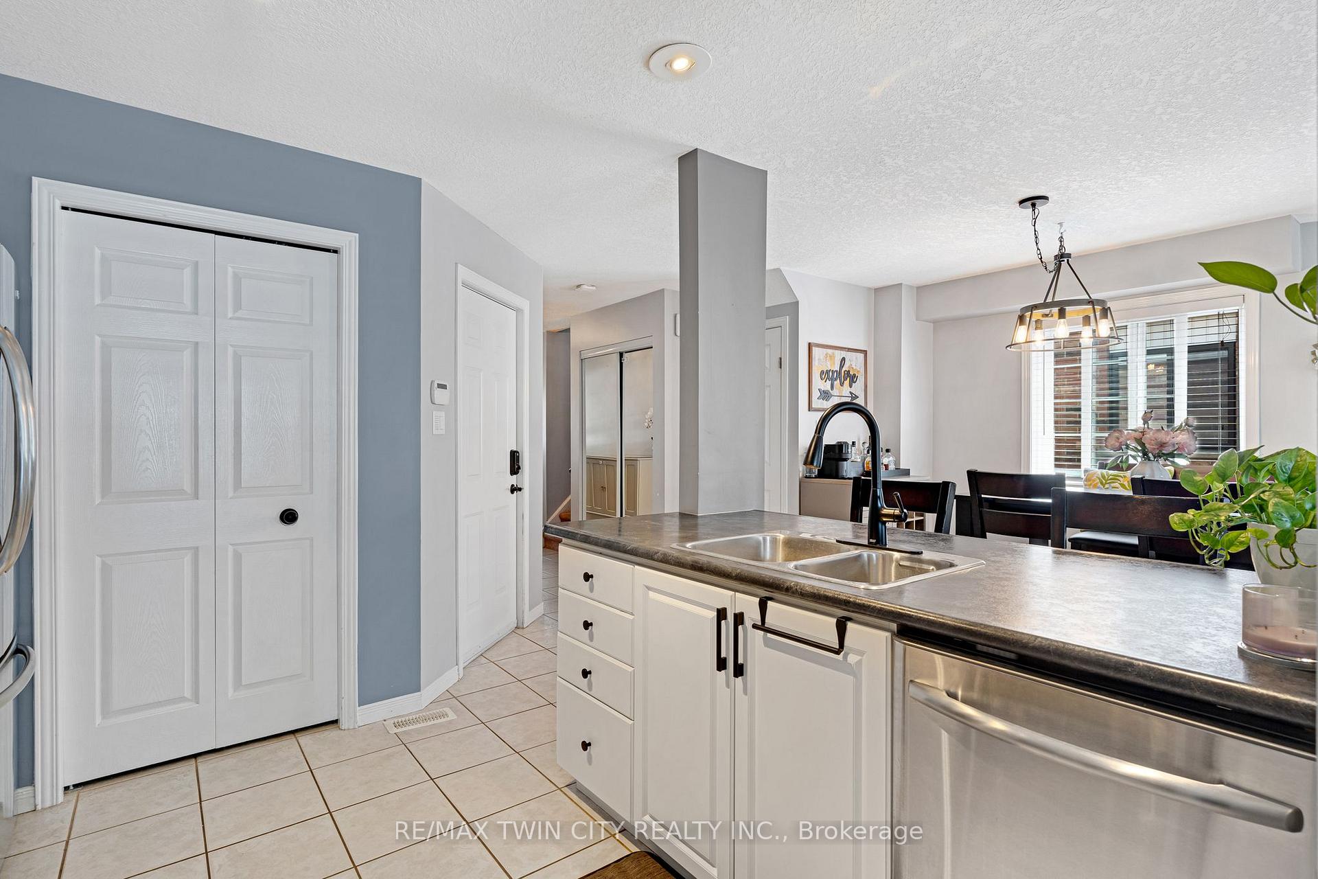 Photo 14 of 87 Marston Crescent, Cambridge, Hespeler Village — HOMEH