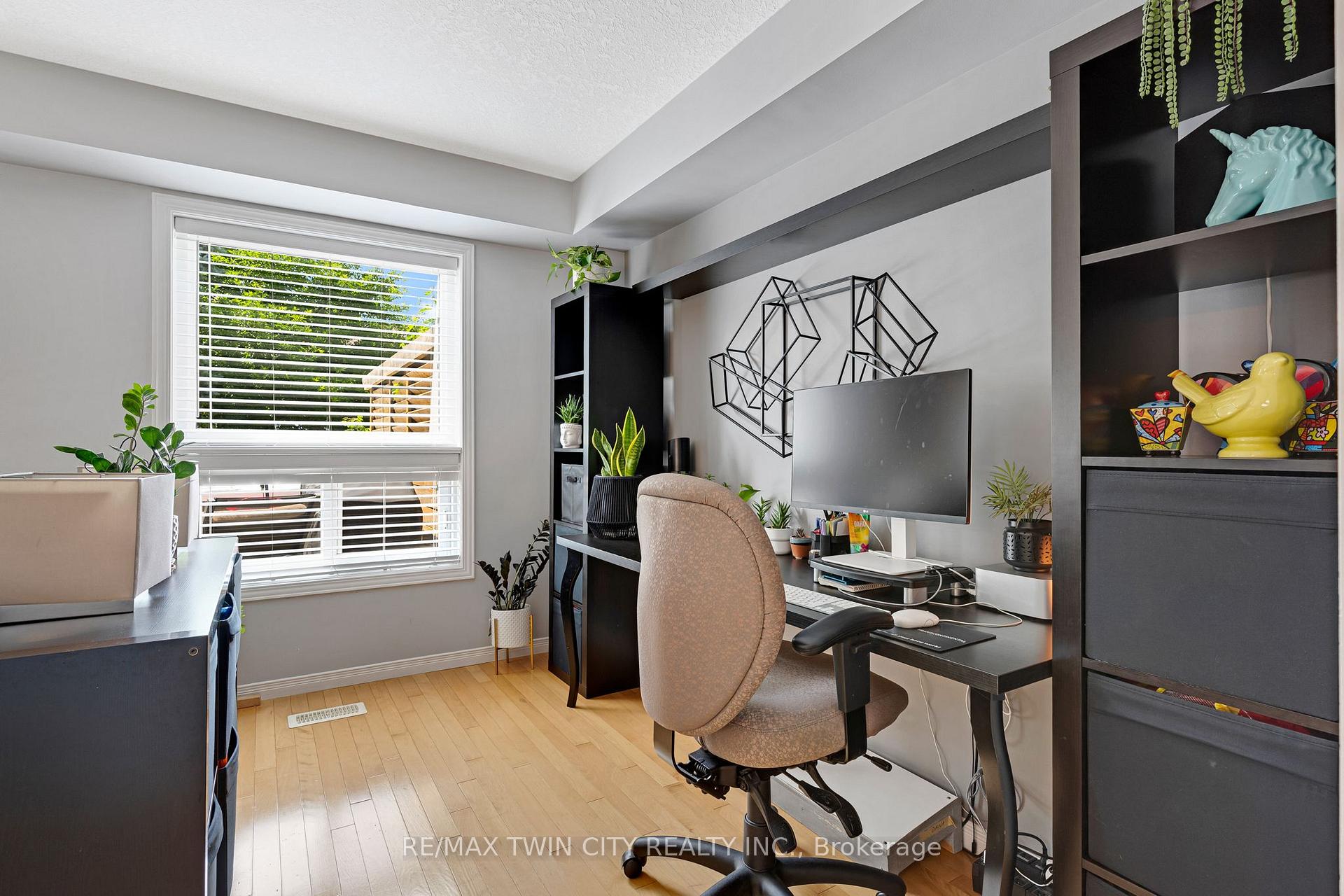 Photo 16 of 87 Marston Crescent, Cambridge, Hespeler Village — HOMEH