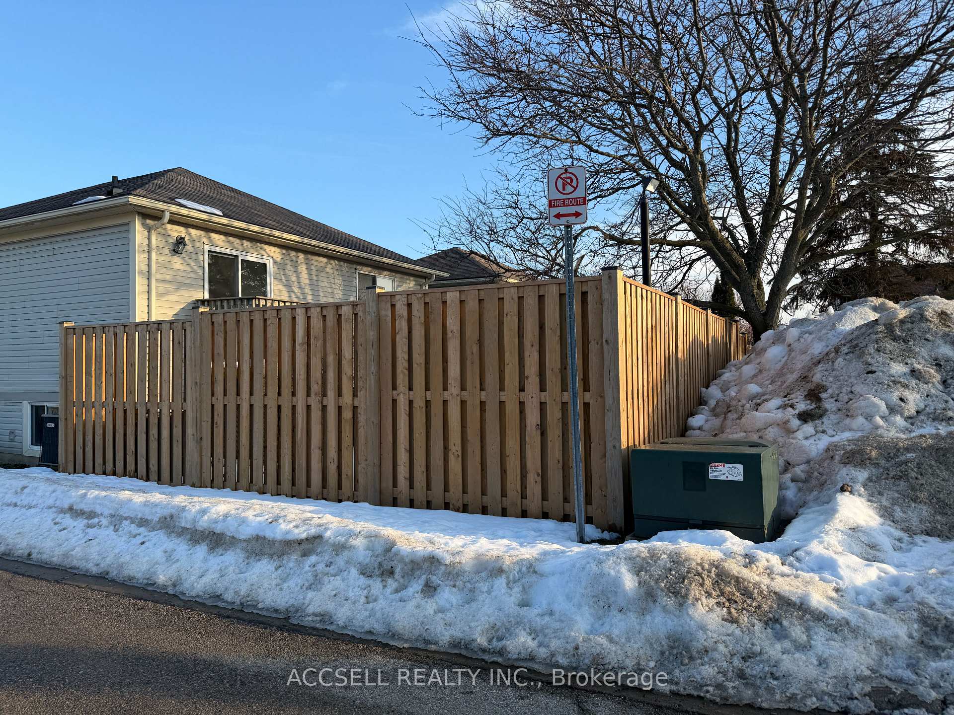 Photo 4 of Unit 50, 325 Lighthouse Road, London, South U — HOMEH