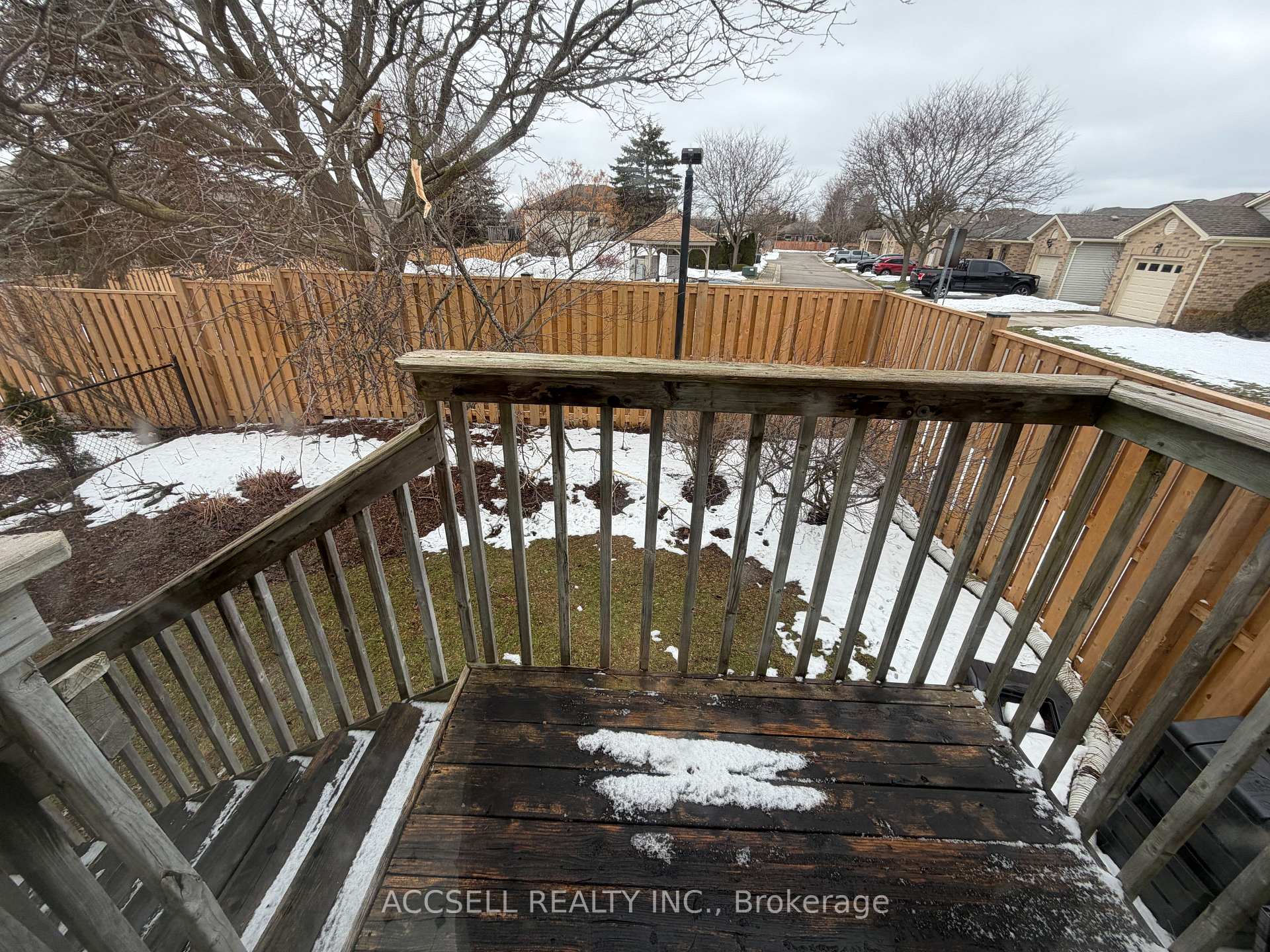 Photo 11 of Unit 50, 325 Lighthouse Road, London, South U — HOMEH