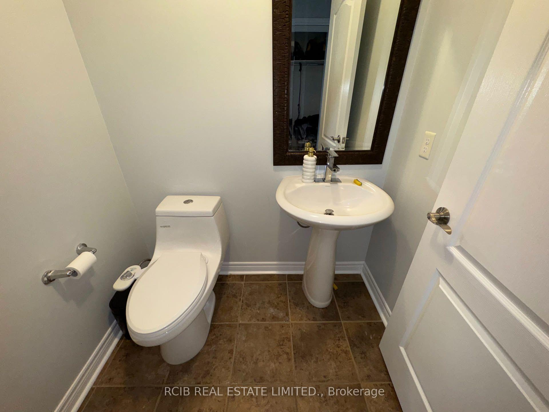 Photo 7 of 10 Whitepoppy Drive, Brampton, Northwest Sandalwood Parkway — HOMEH