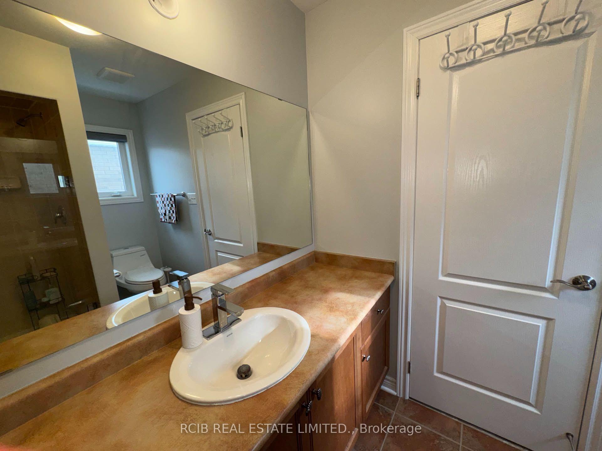 Photo 22 of 10 Whitepoppy Drive, Brampton, Northwest Sandalwood Parkway — HOMEH