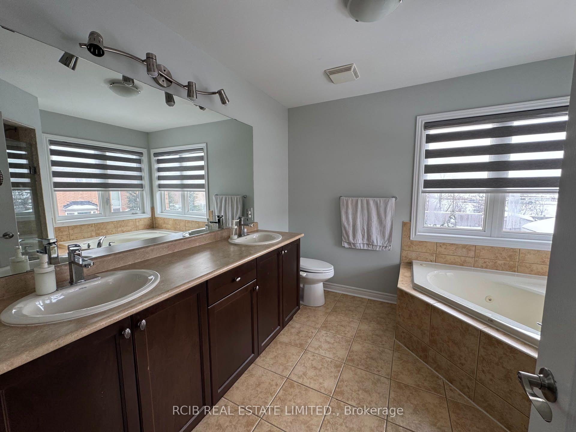 Photo 27 of 10 Whitepoppy Drive, Brampton, Northwest Sandalwood Parkway — HOMEH