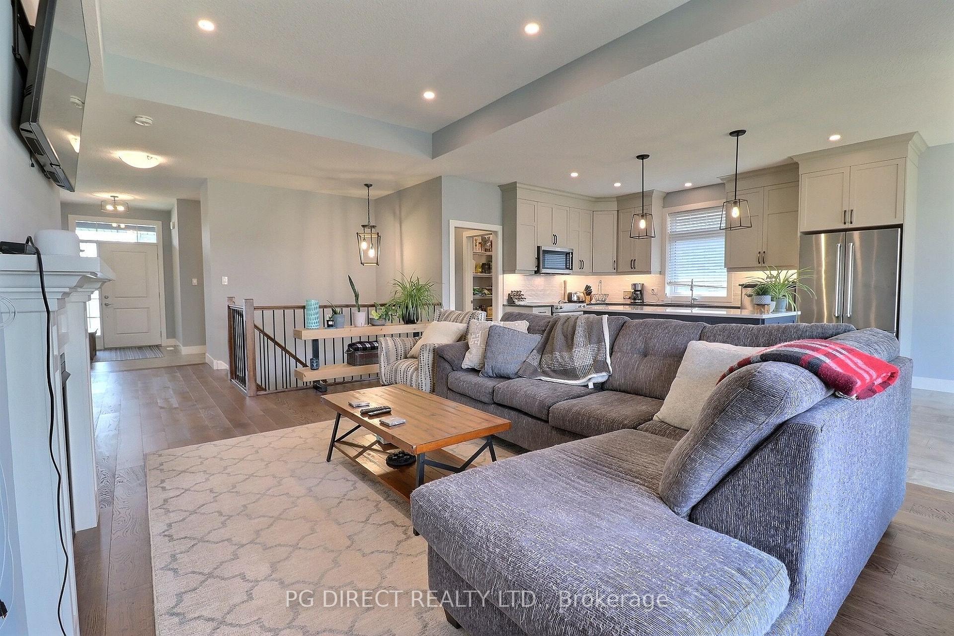 Photo 5 of 244 Jennifers Trail, Thames Centre, Thorndale — HOMEH