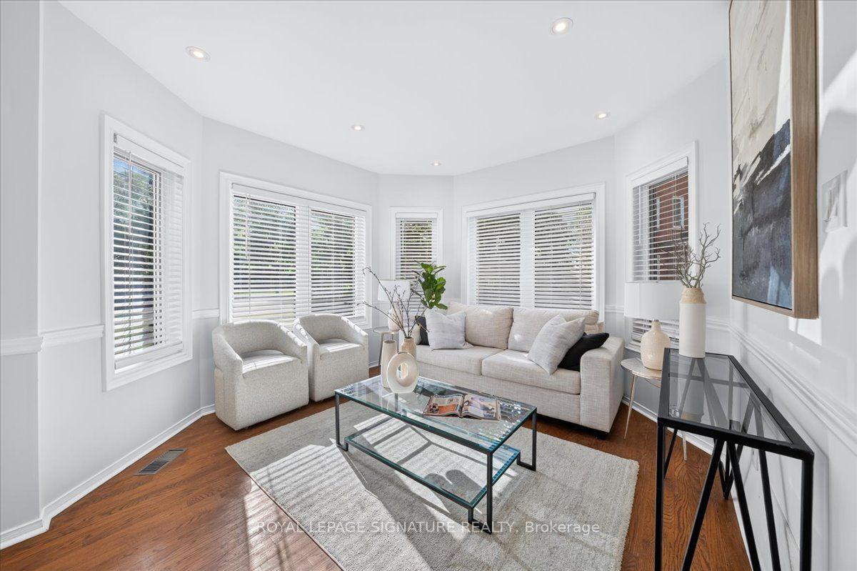 Photo 2 of Unit 59, 735 New Westminster Drive, Vaughan, Brownridge — HOMEH