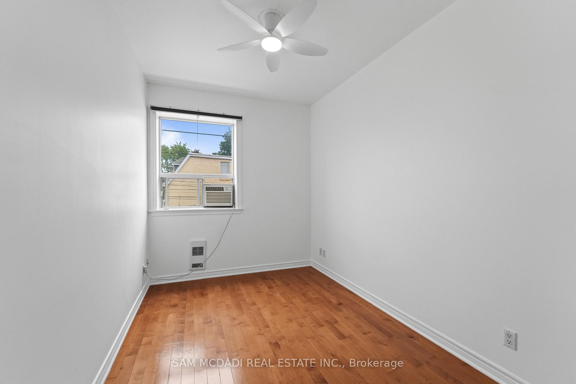 Photo 12 of Unit Apt 2, 180 Bellwoods Avenue, Toronto, Trinity-Bellwoods — HOMEH