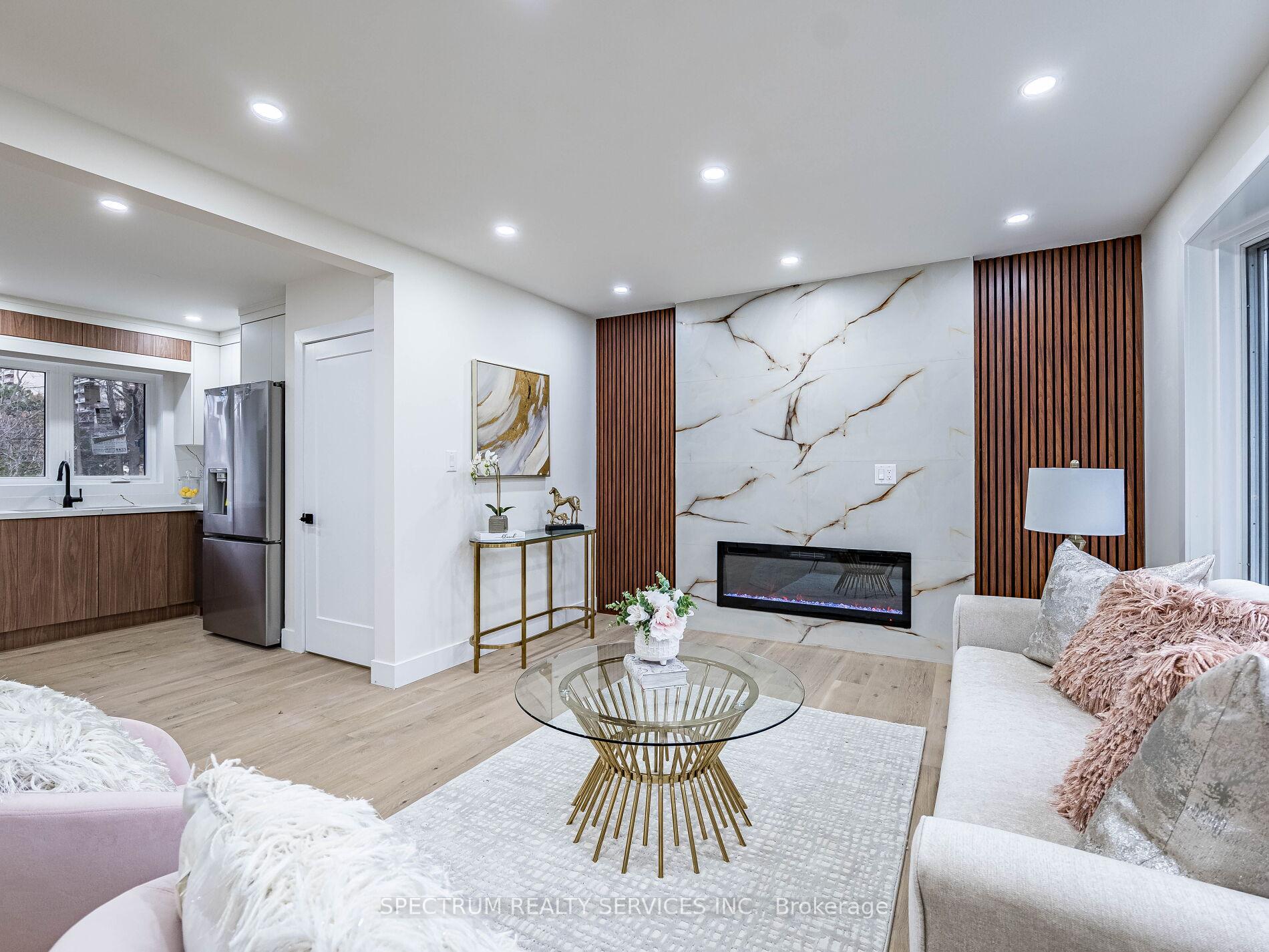 Photo 7 of 914 Francis Road, Burlington, LaSalle — HOMEH