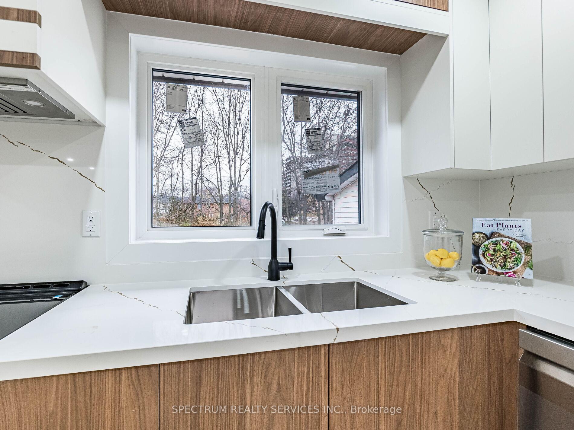 Photo 16 of 914 Francis Road, Burlington, LaSalle — HOMEH