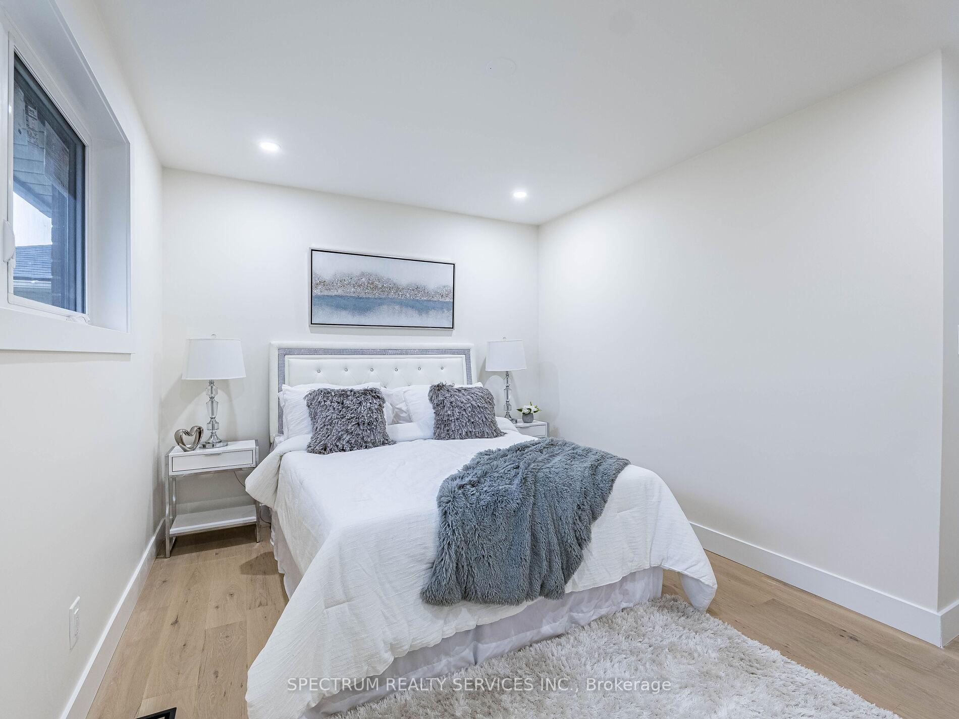 Photo 21 of 914 Francis Road, Burlington, LaSalle — HOMEH