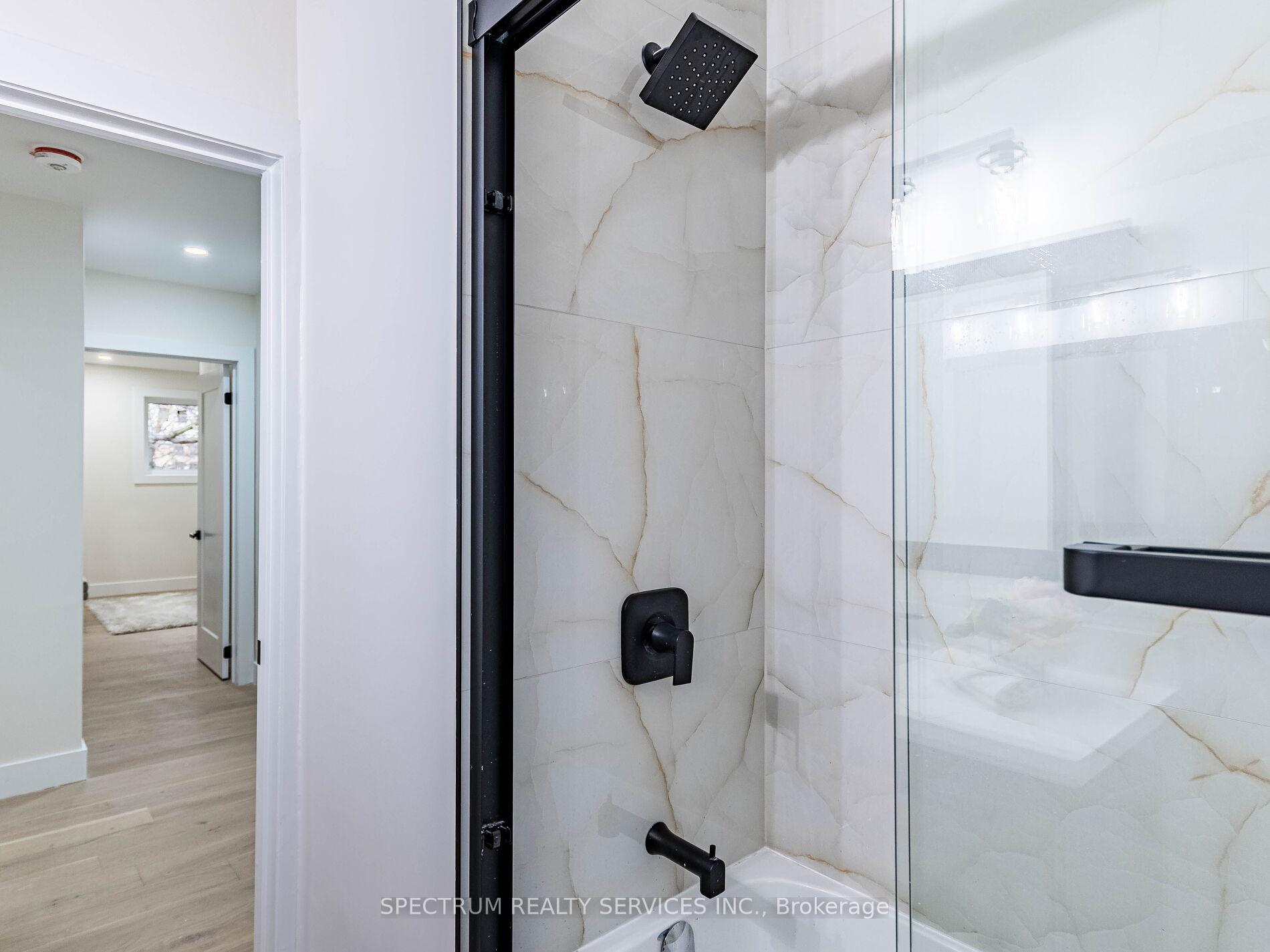 Photo 28 of 914 Francis Road, Burlington, LaSalle — HOMEH