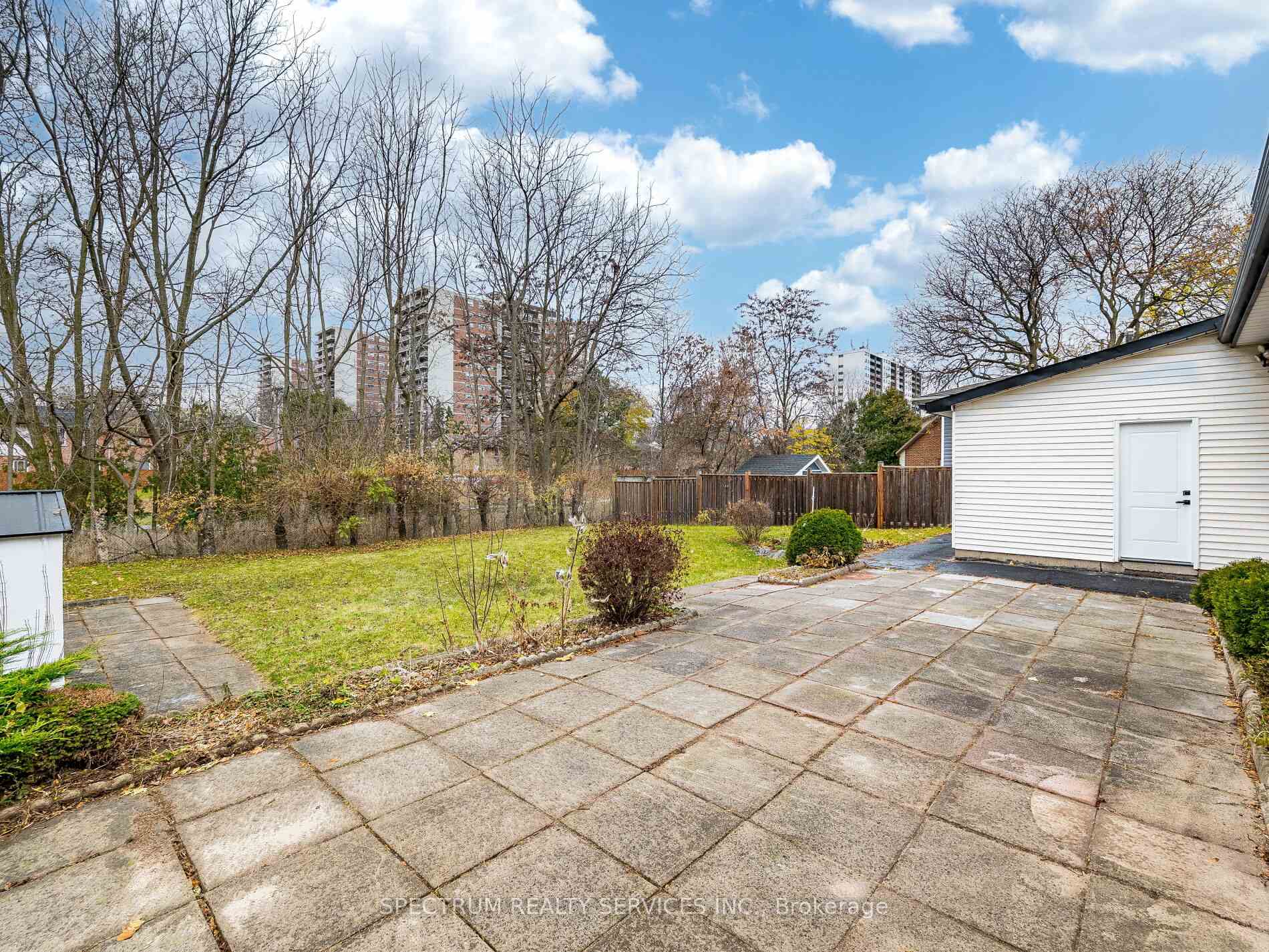 Photo 49 of 914 Francis Road, Burlington, LaSalle — HOMEH