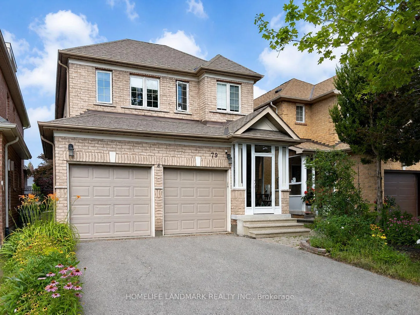 Photo 2 of 79 Jordanray Boulevard W, Newmarket, Summerhill Estates — HOMEH