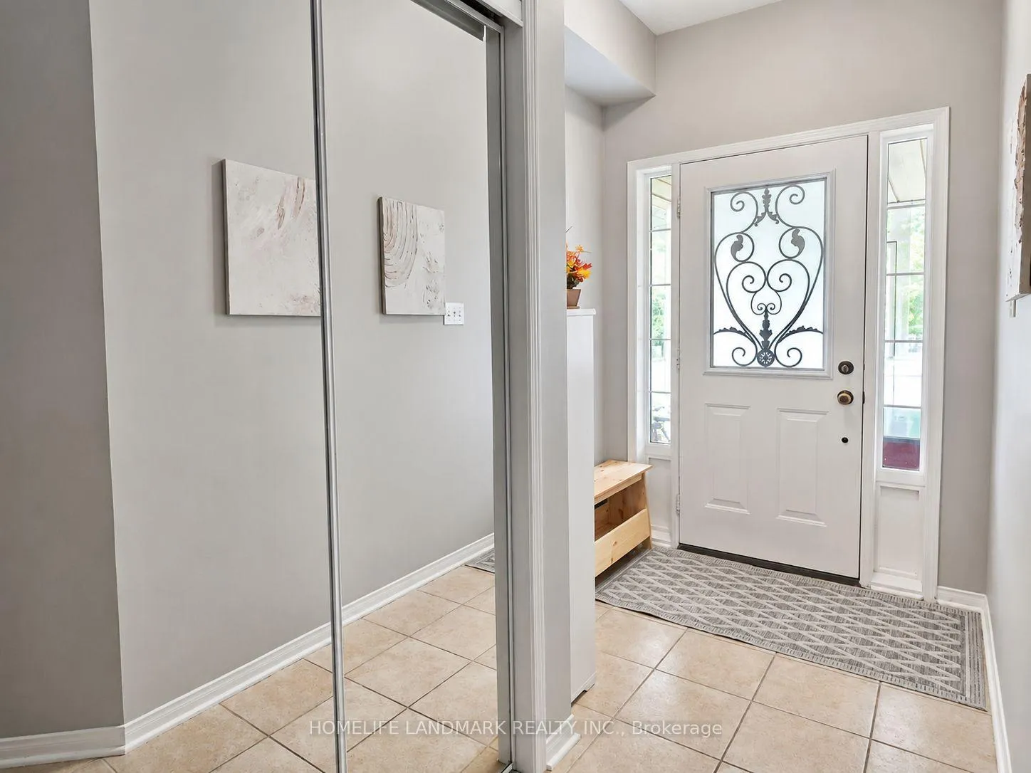 Photo 5 of 79 Jordanray Boulevard W, Newmarket, Summerhill Estates — HOMEH