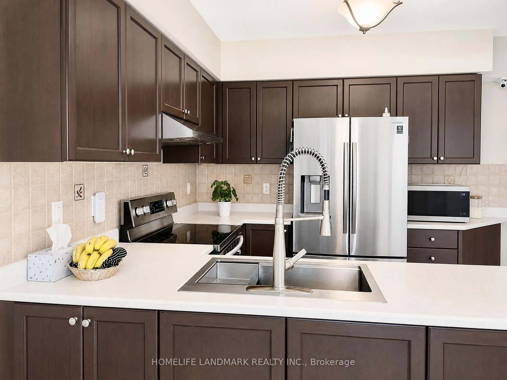 Photo 14 of 79 Jordanray Boulevard W, Newmarket, Summerhill Estates — HOMEH