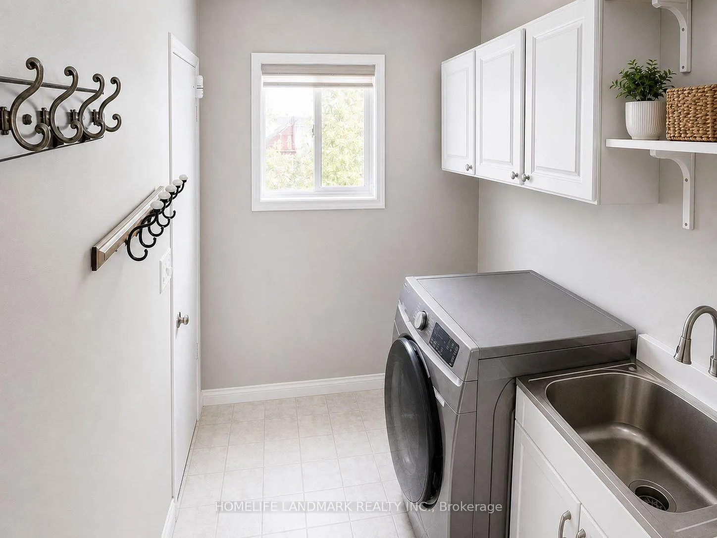 Photo 27 of 79 Jordanray Boulevard W, Newmarket, Summerhill Estates — HOMEH