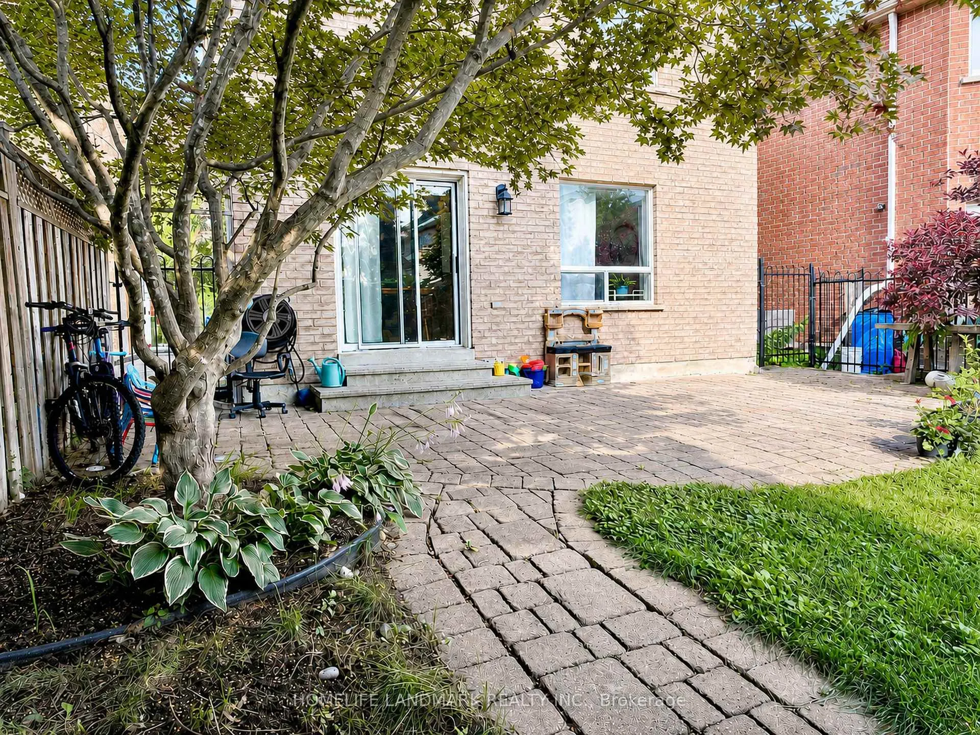 Photo 50 of 79 Jordanray Boulevard W, Newmarket, Summerhill Estates — HOMEH