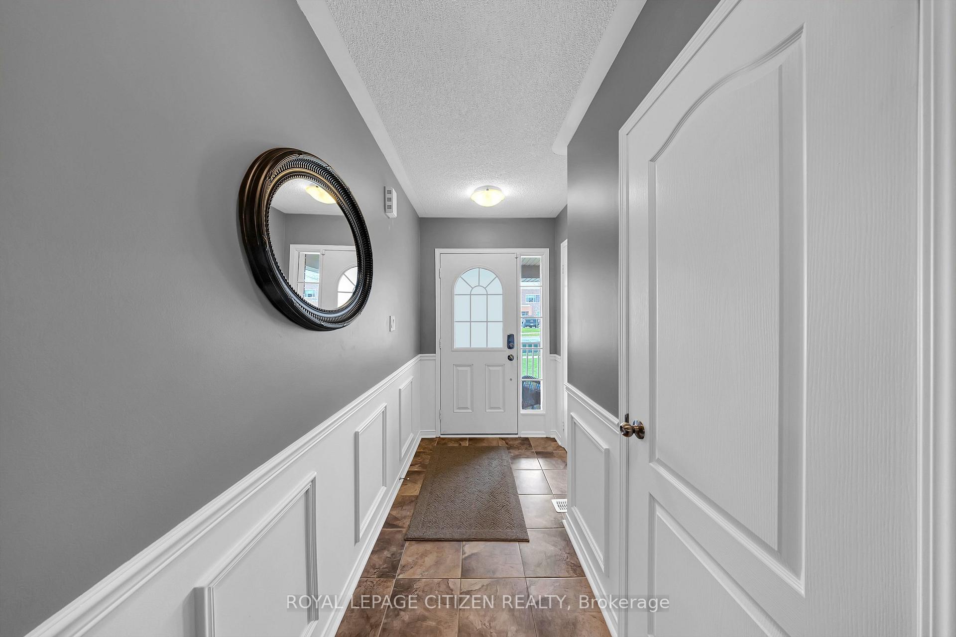 Photo 8 of 1341 Woodstream Avenue, Oshawa, Taunton — HOMEH