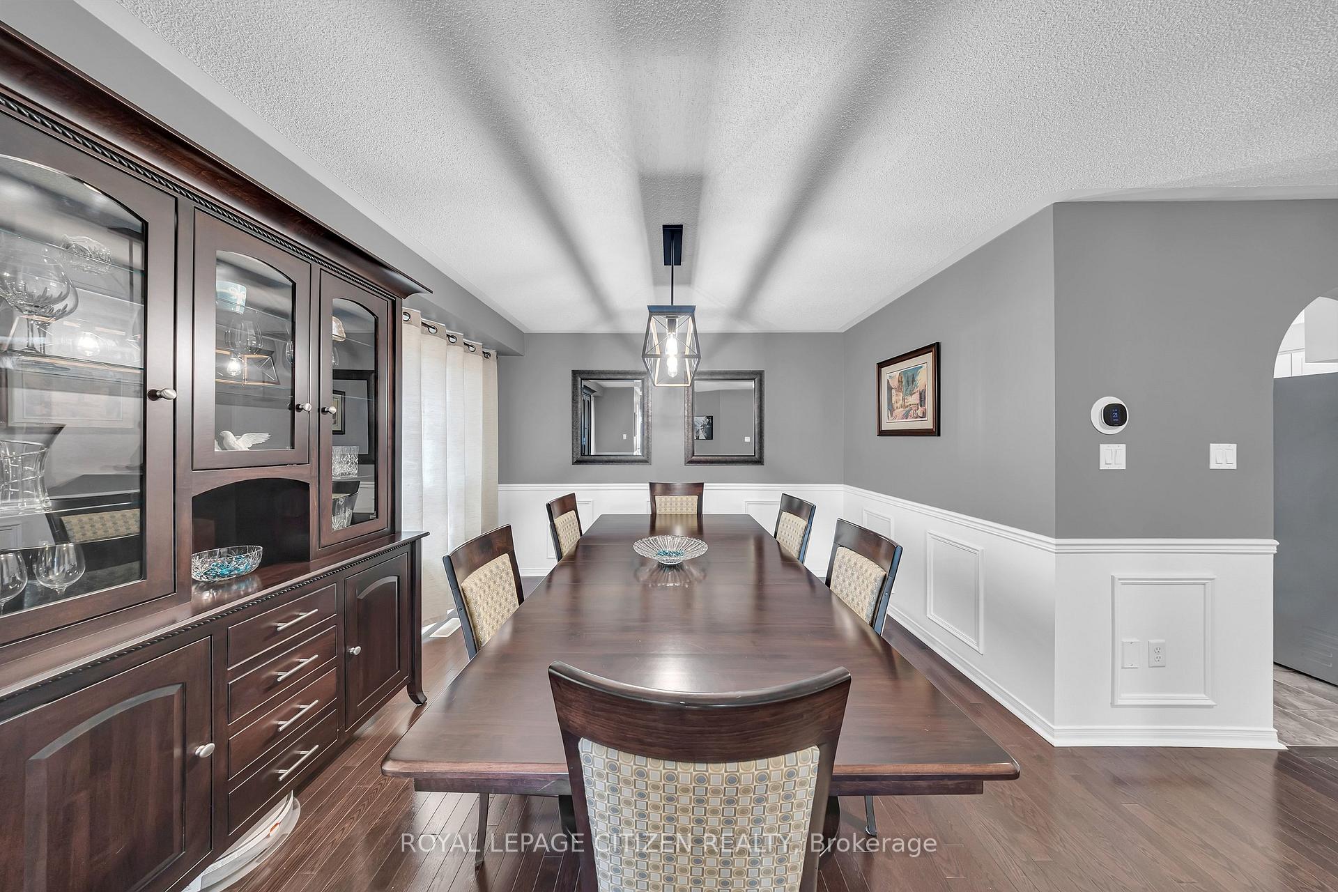 Photo 11 of 1341 Woodstream Avenue, Oshawa, Taunton — HOMEH