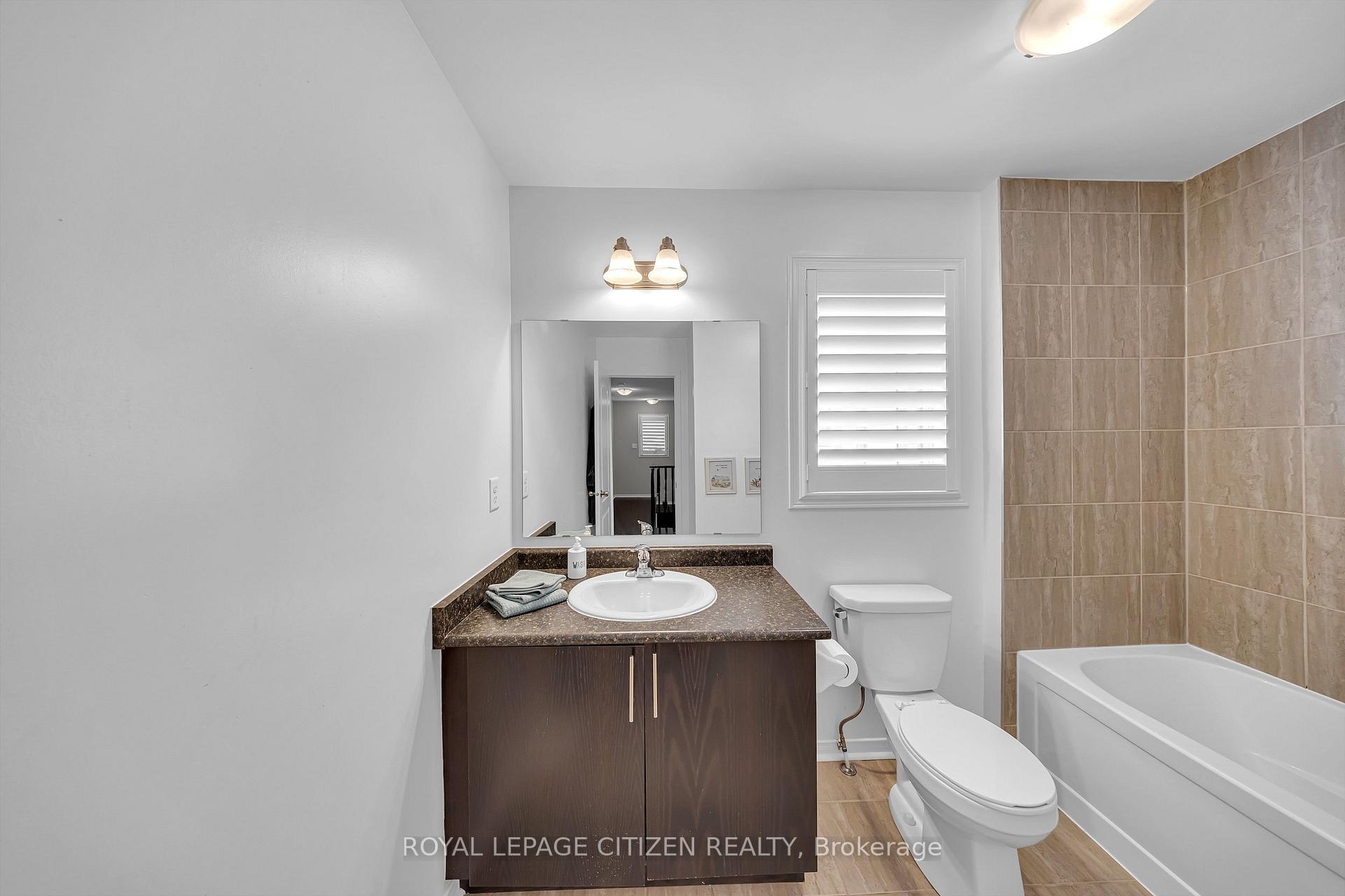Photo 31 of 1341 Woodstream Avenue, Oshawa, Taunton — HOMEH