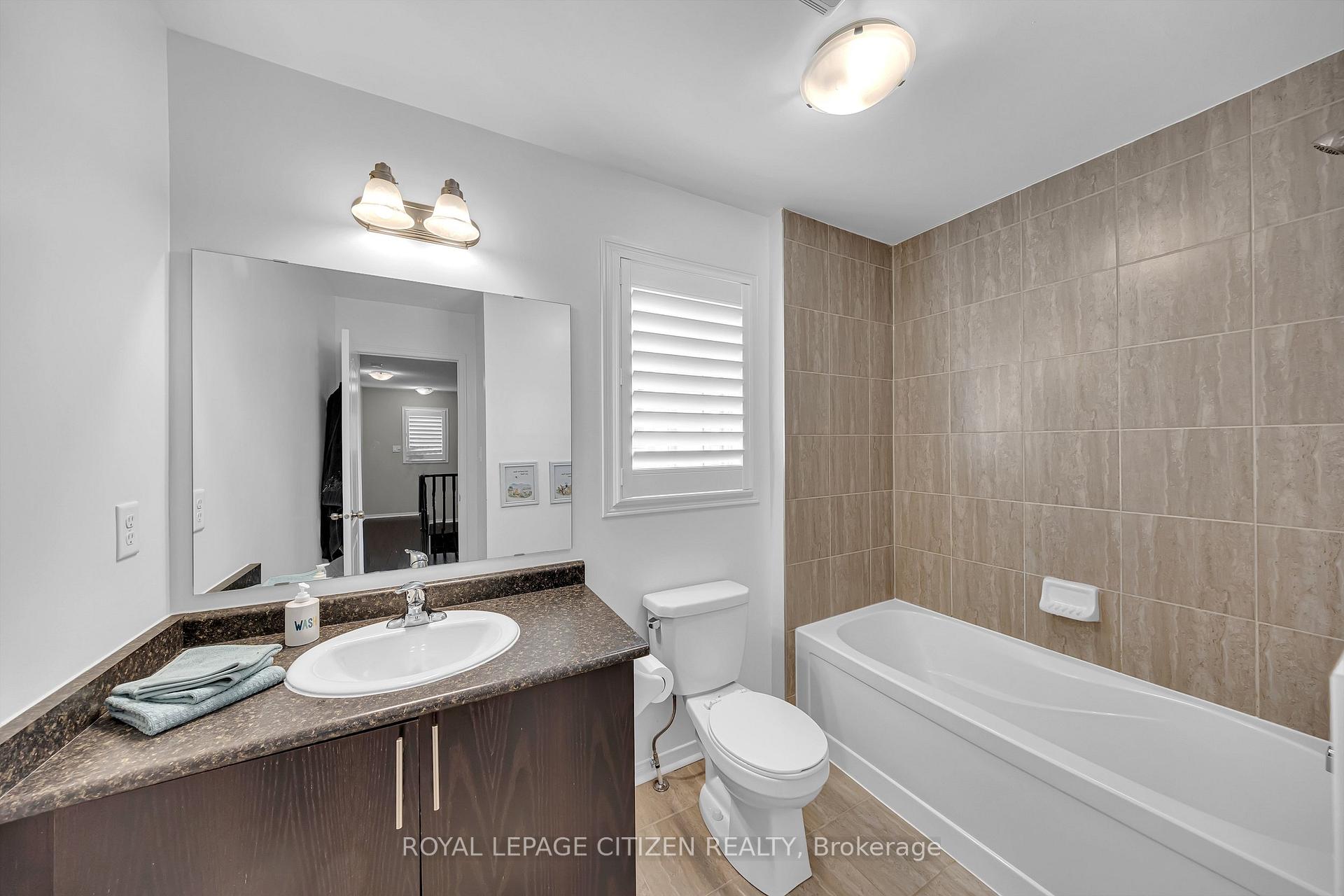 Photo 32 of 1341 Woodstream Avenue, Oshawa, Taunton — HOMEH