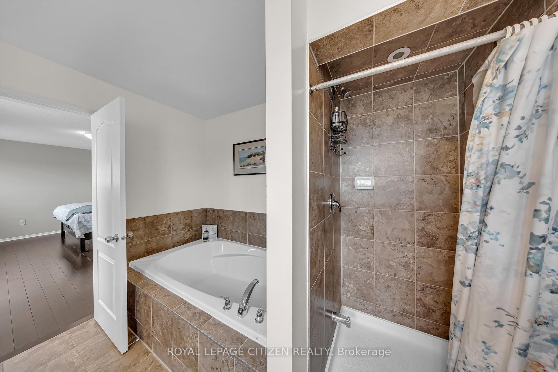 Photo 38 of 1341 Woodstream Avenue, Oshawa, Taunton — HOMEH