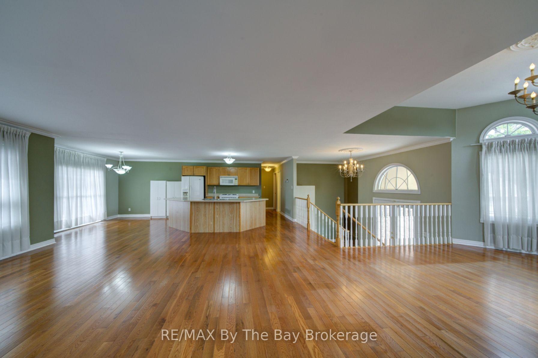 Photo 7 of 452 Ramblewood Drive, Wasaga Beach — HOMEH