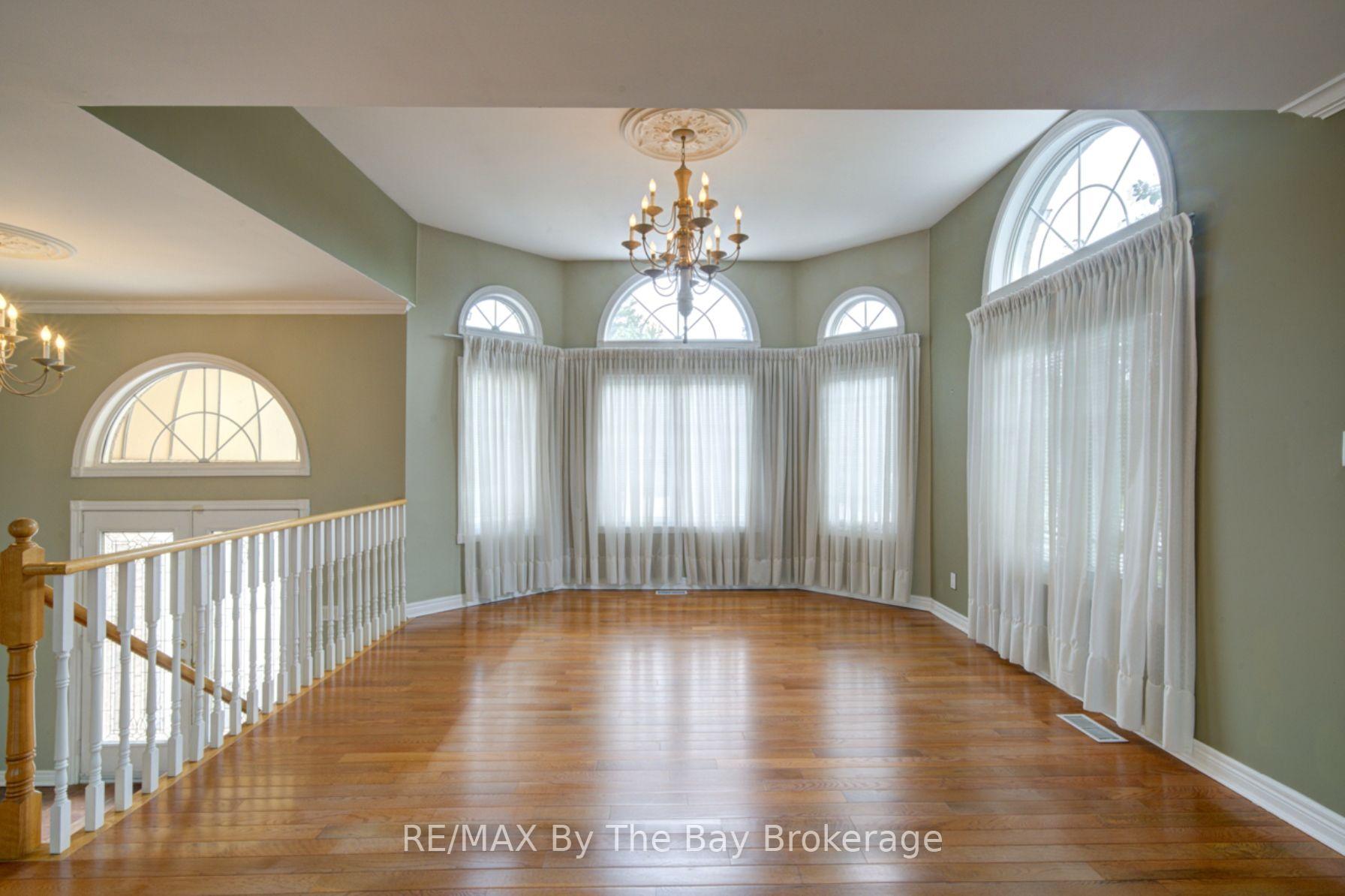 Photo 11 of 452 Ramblewood Drive, Wasaga Beach — HOMEH
