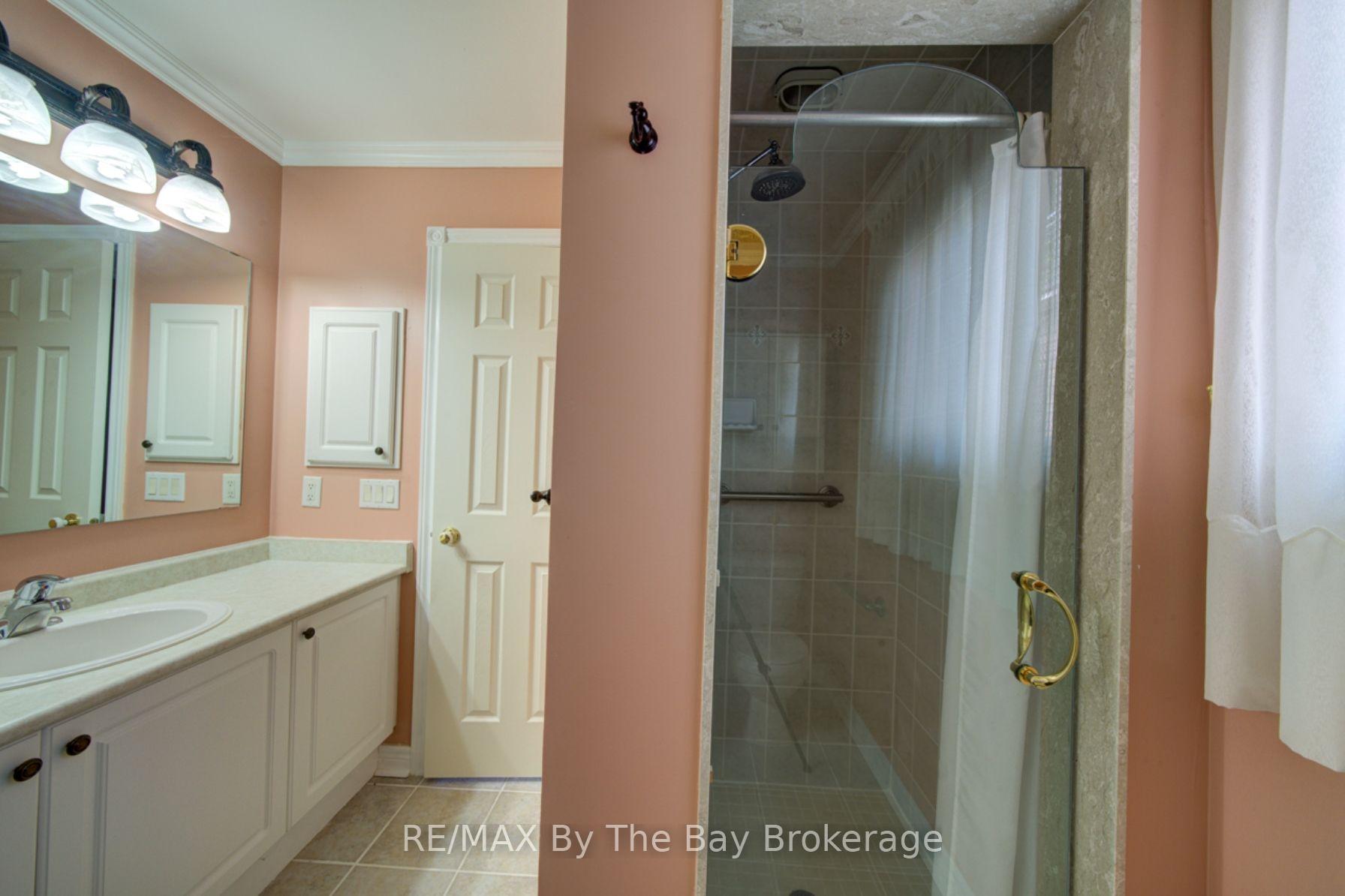 Photo 17 of 452 Ramblewood Drive, Wasaga Beach — HOMEH