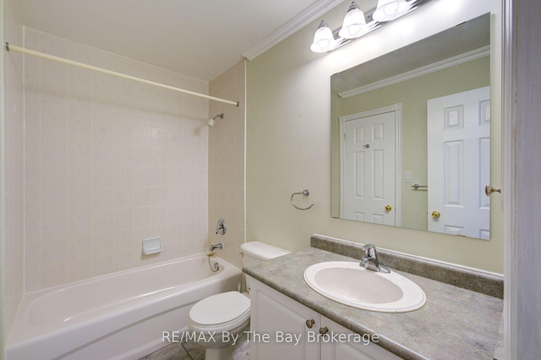 Photo 20 of 452 Ramblewood Drive, Wasaga Beach — HOMEH