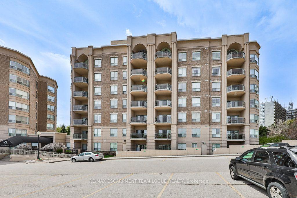 Photo 2 of Unit PH705, 2085 Amherst Heights Drive, Burlington, Brant Hills — HOMEH